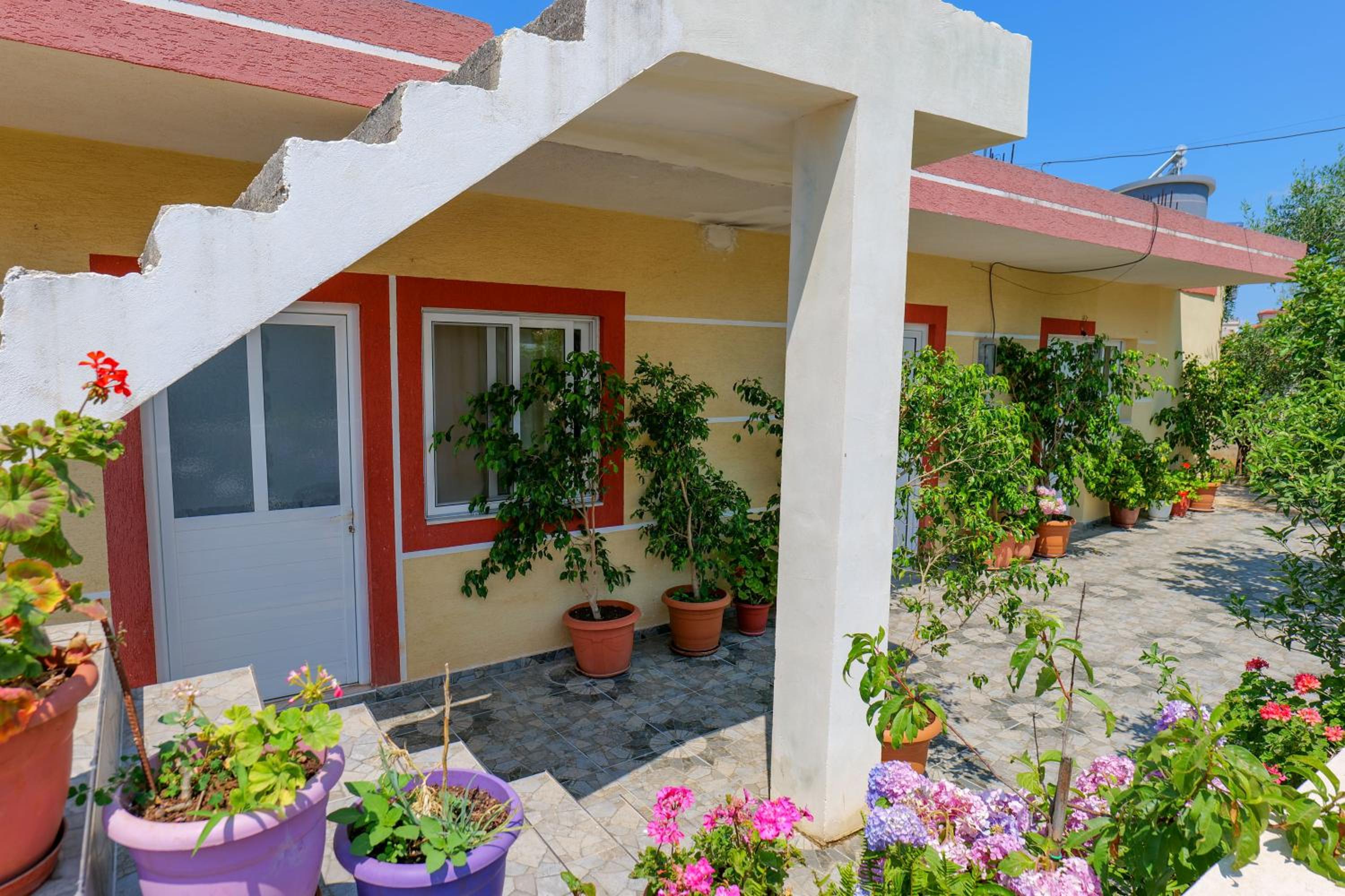 Ilias House