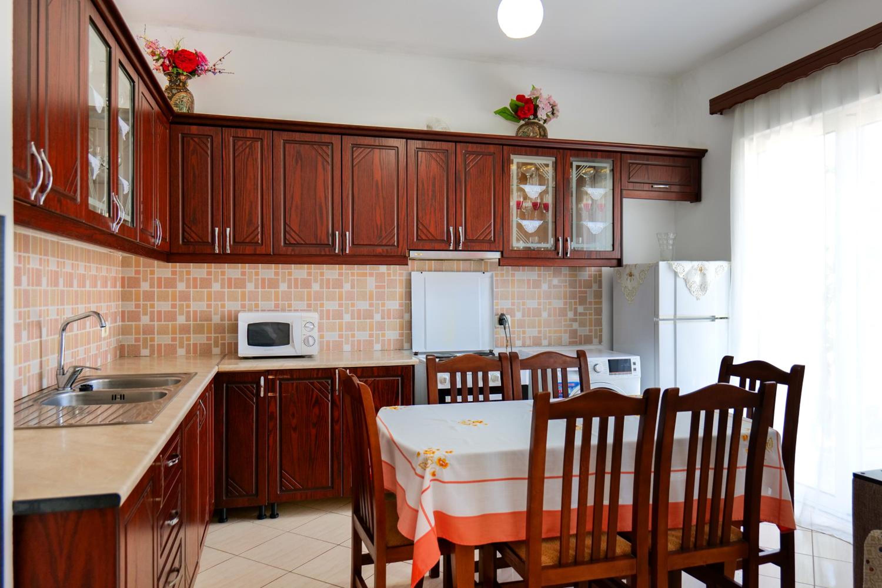 Ilias House