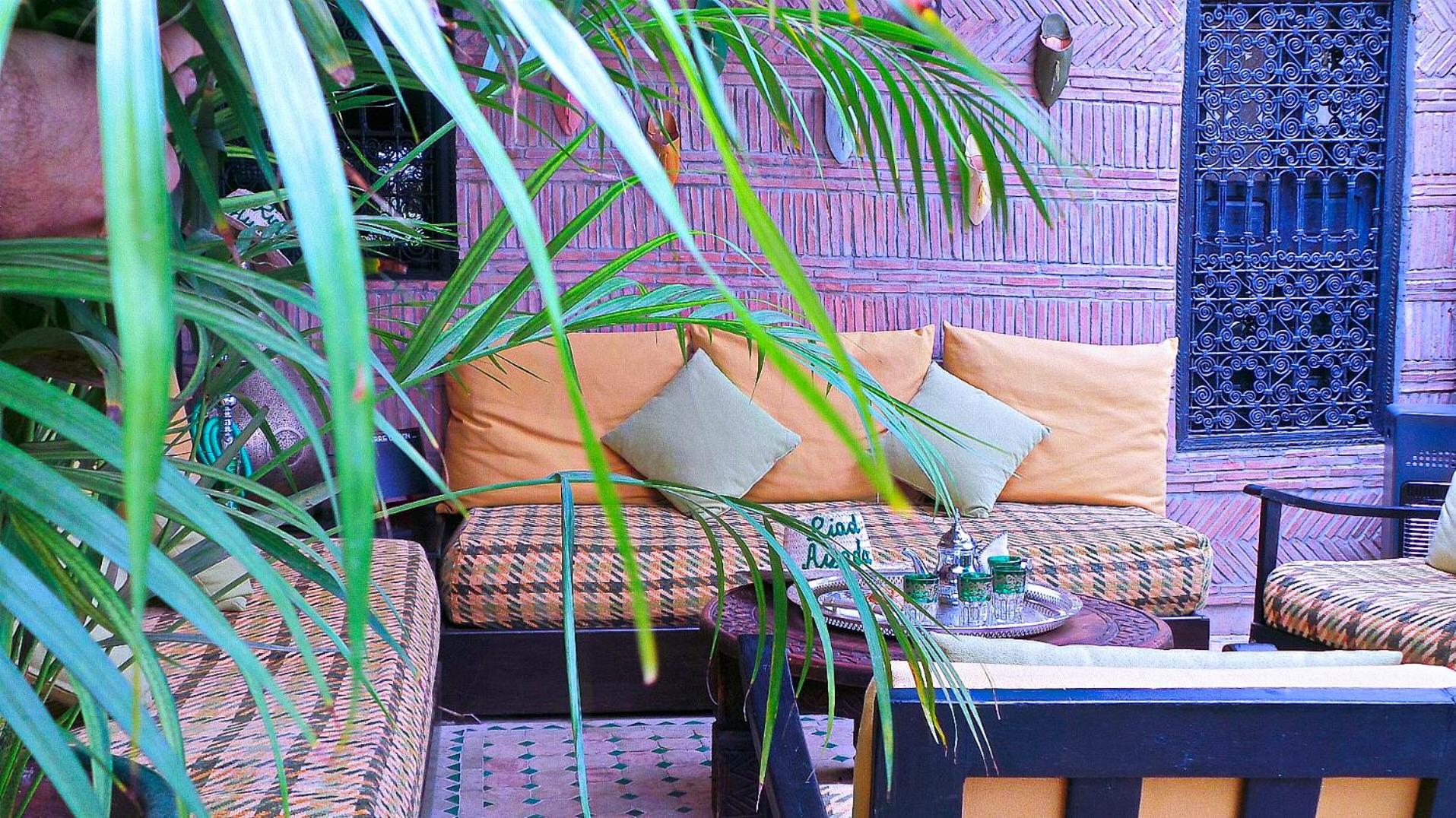 lounge