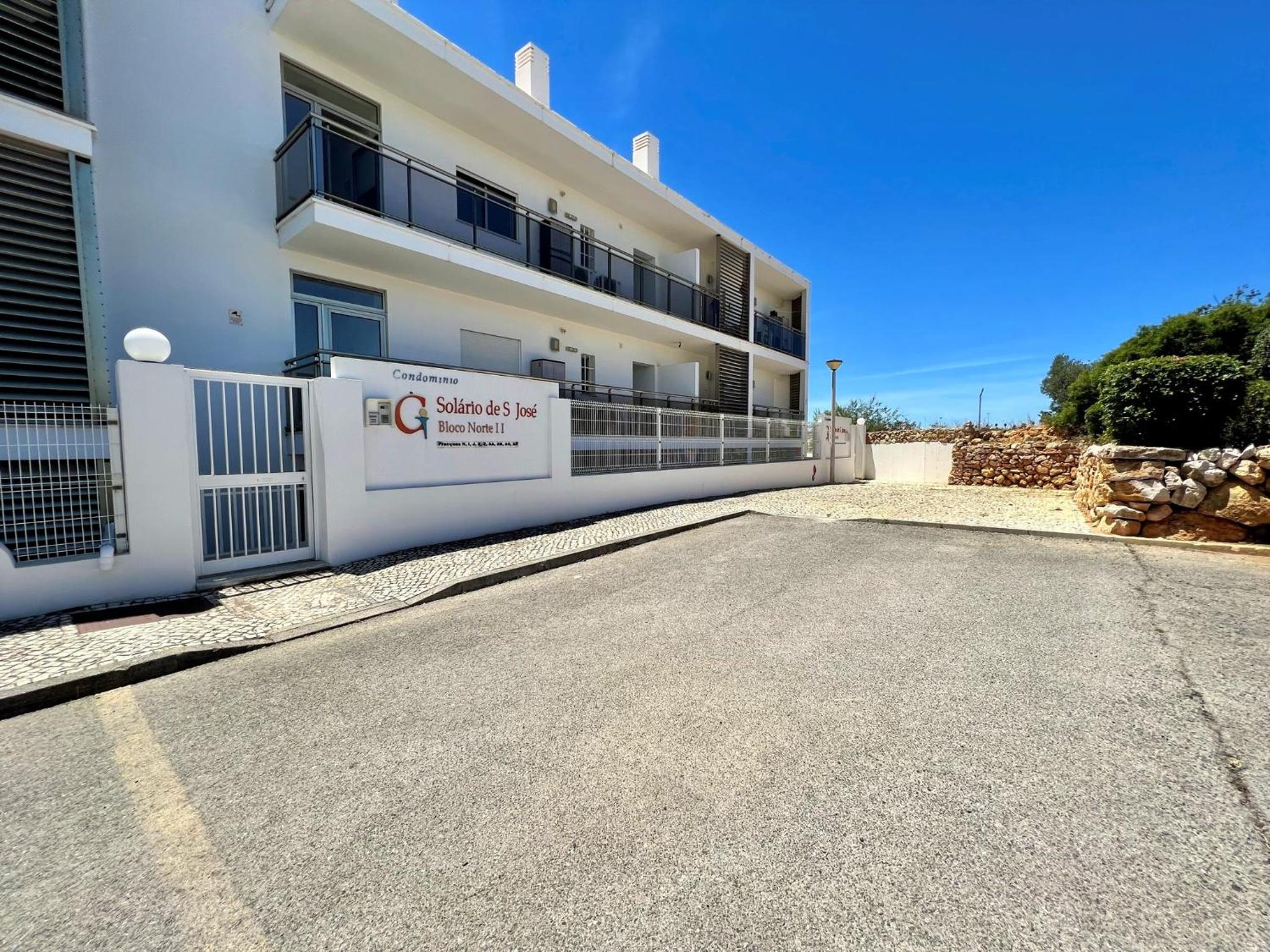 Albufeira Terrace With Pool by Homing