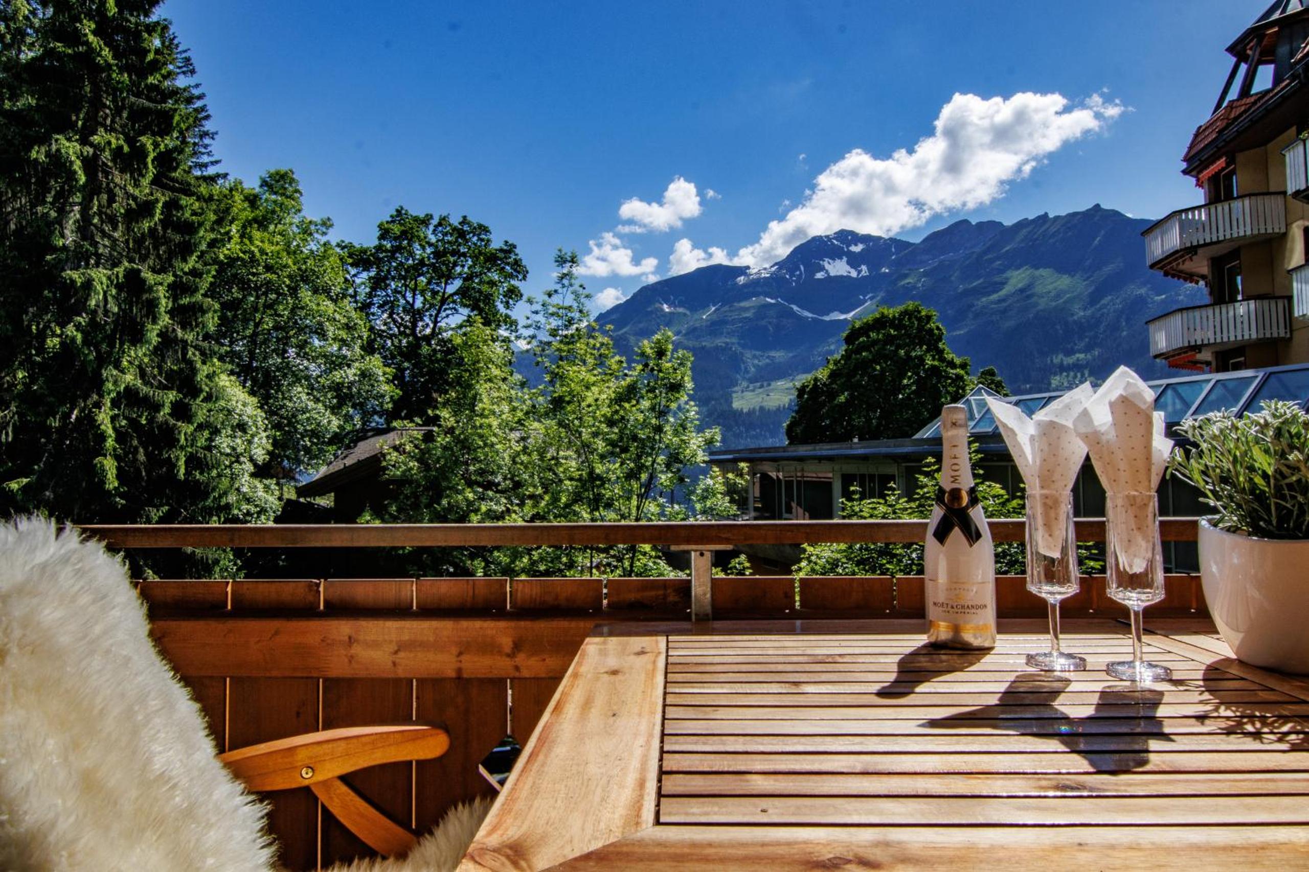 Le Manoir 5 view 2