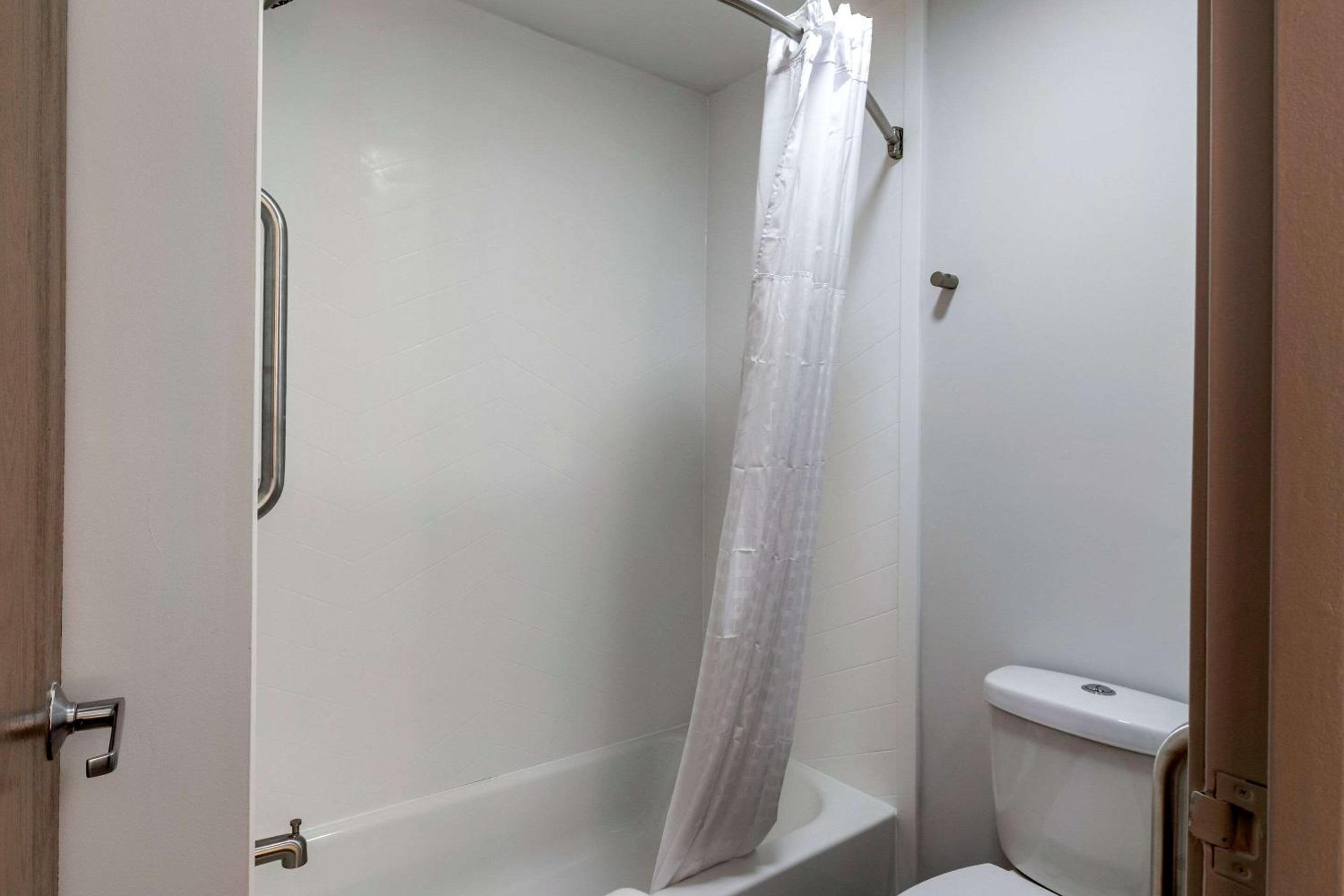 Comfort Inn Mount Pleasant - Racine - Property Image 5