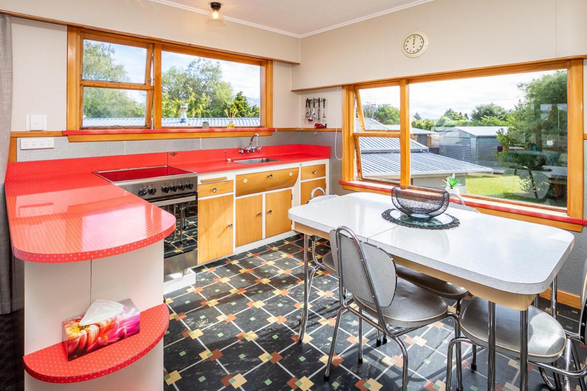 Grand View - Te Anau Holiday Home view 4