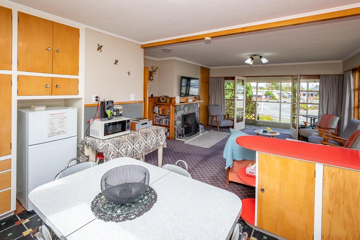 Grand View - Te Anau Holiday Home view 5