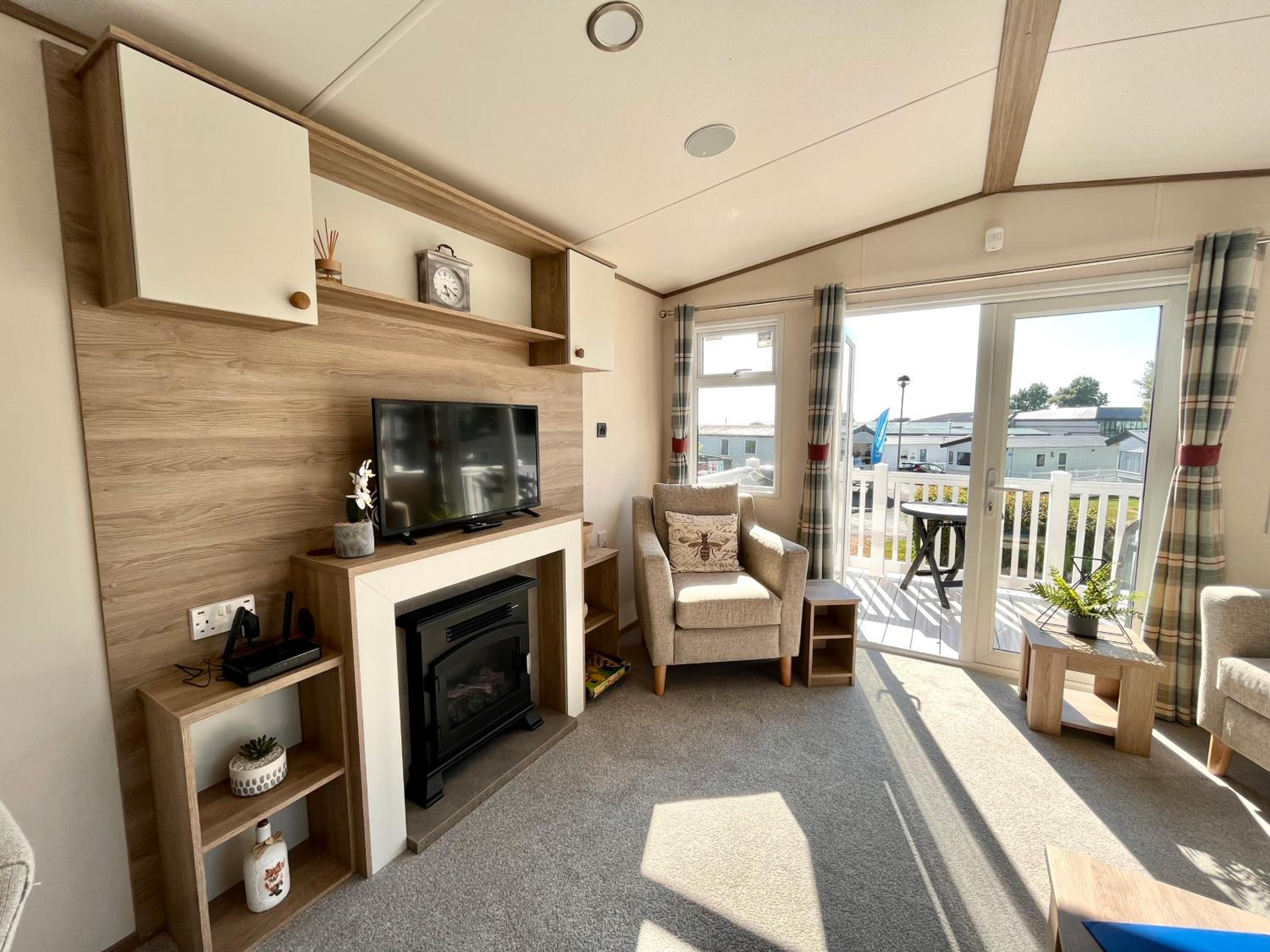 Forget Me Not Caravan - Littlesea Haven Holiday Park, Weymouth view 3
