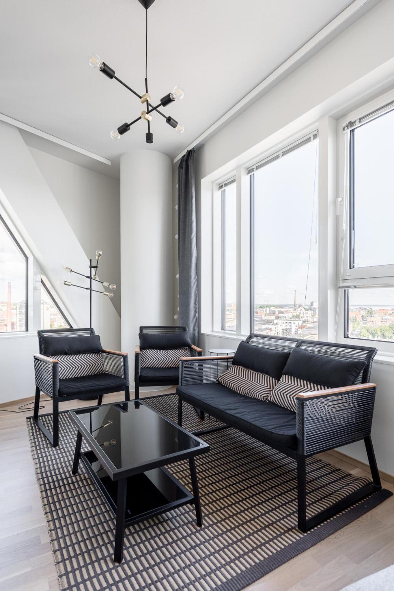 Stunning Views 2BR with Sauna - Nokia Arena