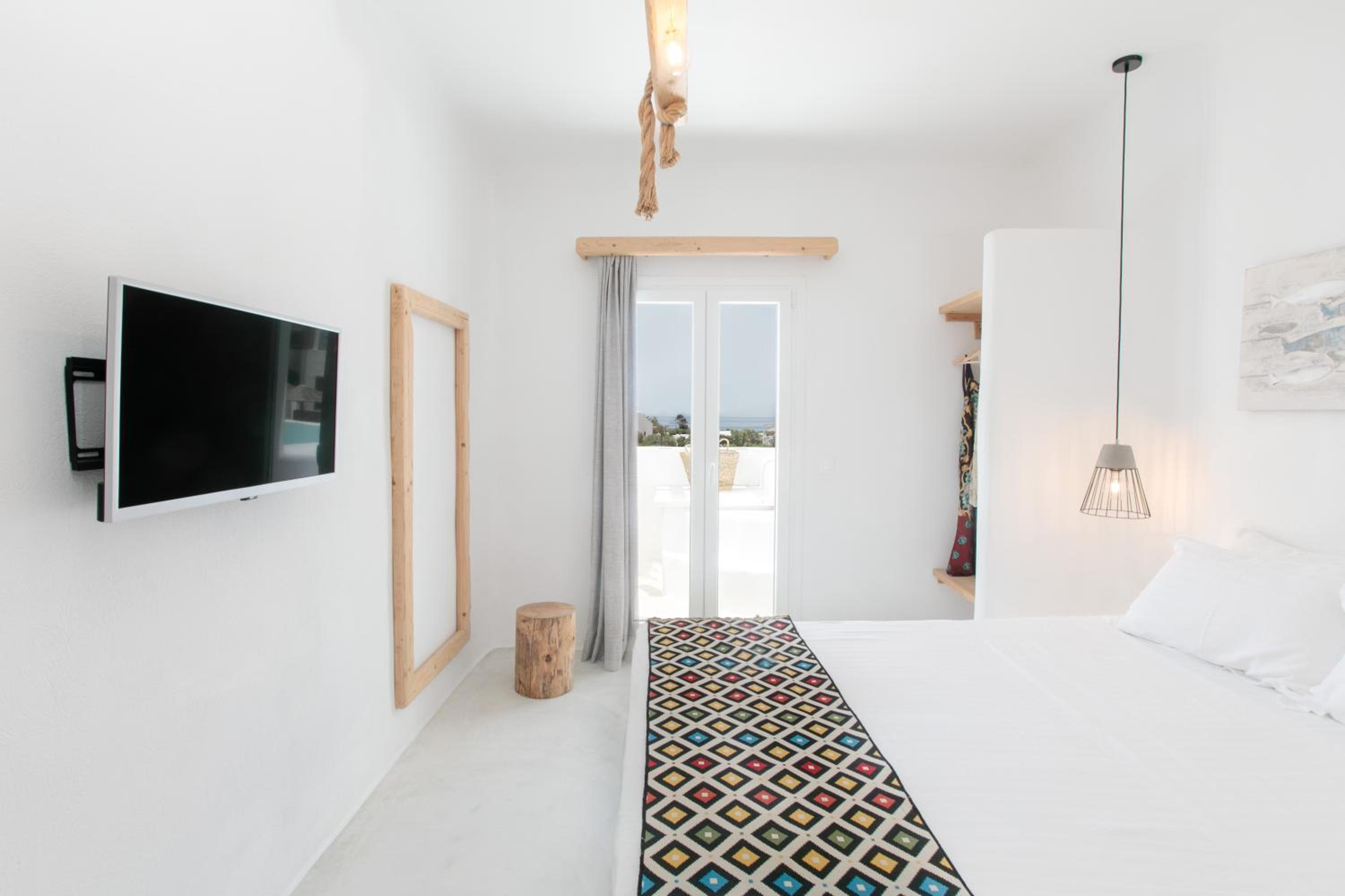 Irida Vacation Suites — photo 31