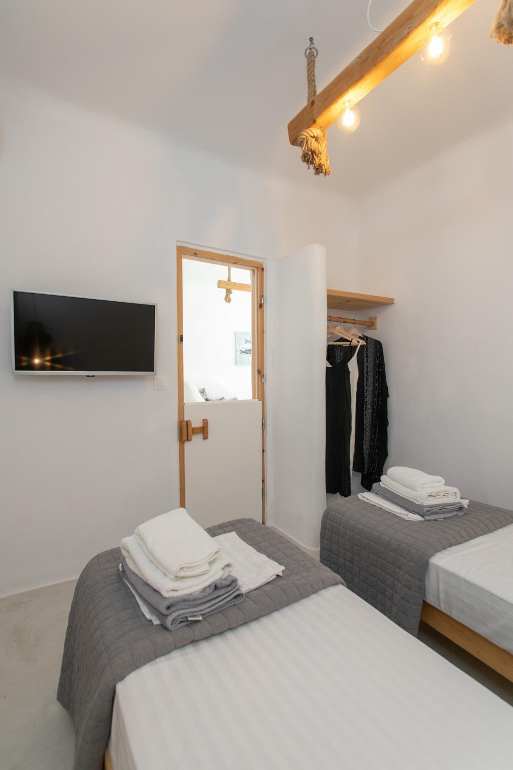 Irida Vacation Suites — photo 138