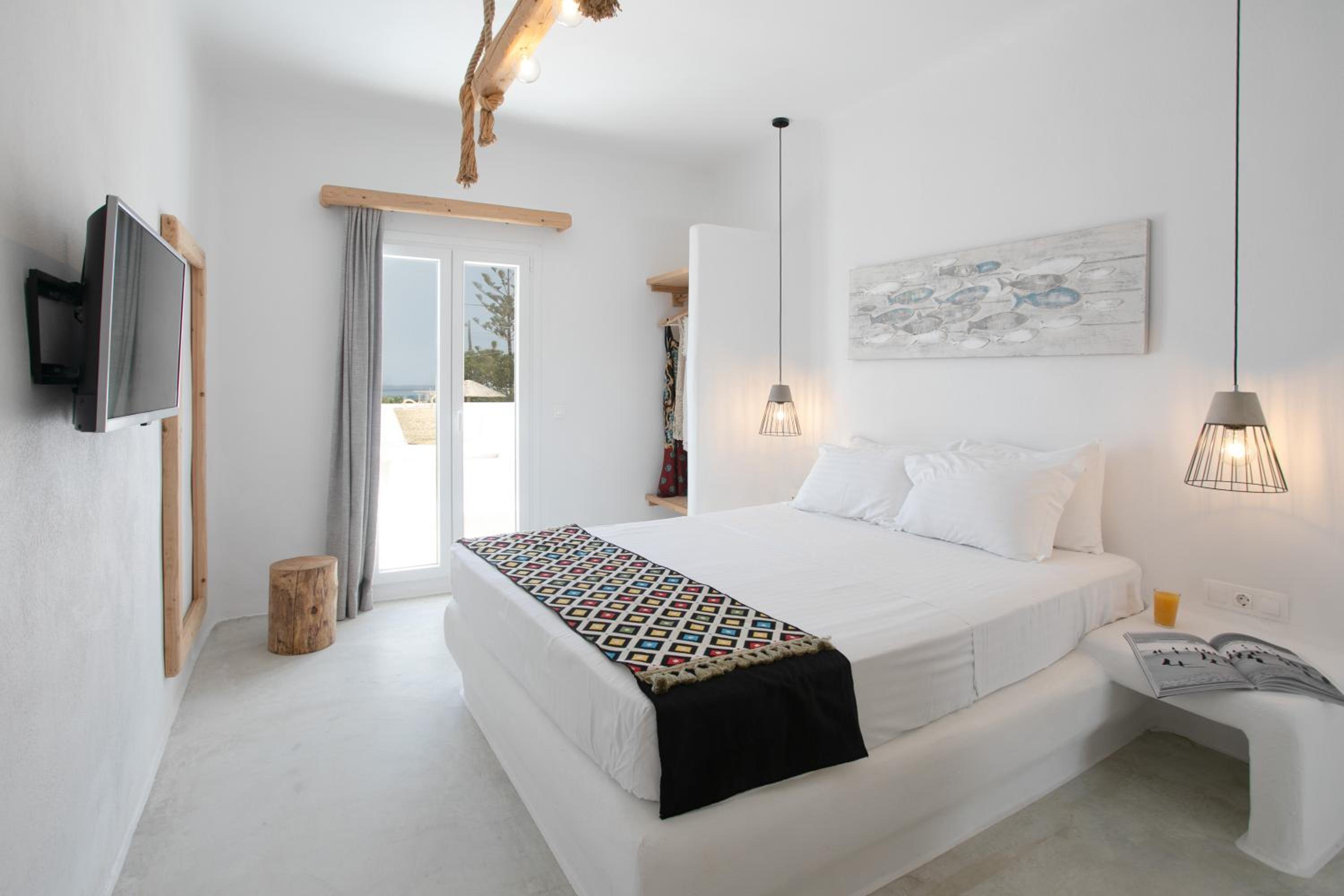 Irida Vacation Suites — photo 12