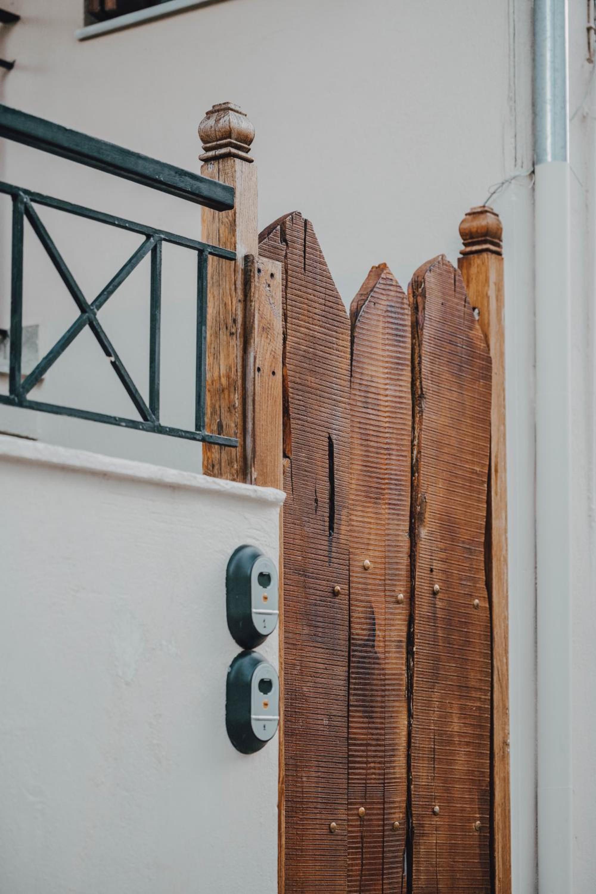 Varousi.Traditional house in old town of Trikala 1 view 4