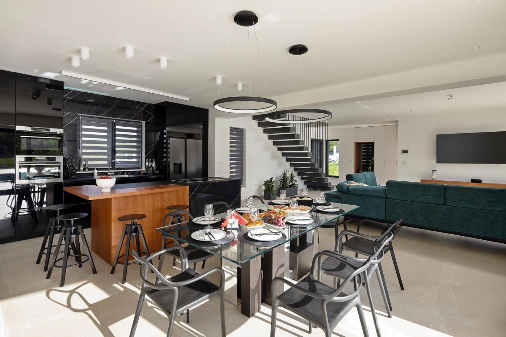 Villa Nella Foresta with private 66sqm heated pool, Whirlpool, Tennis court, Gym, Billiards, 4 en-suite bedrooms view 2