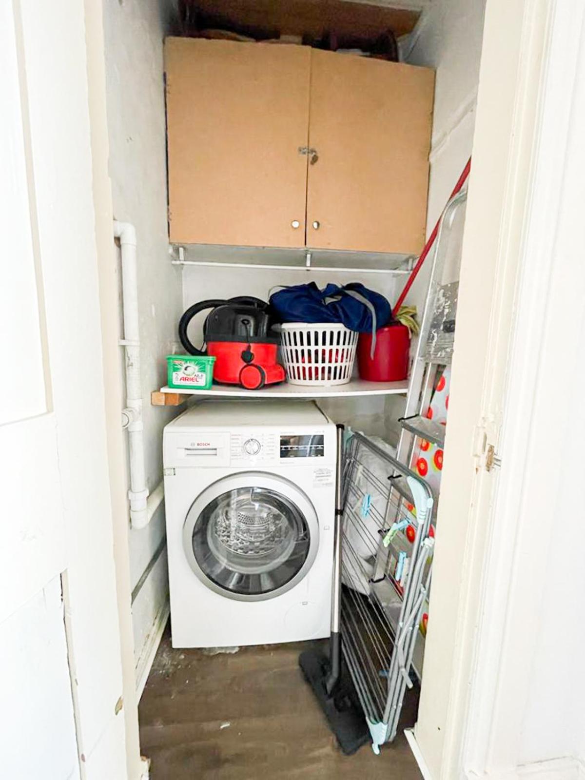 Open Plan 2 Bed Apt, Near Edinburgh Castle view 3