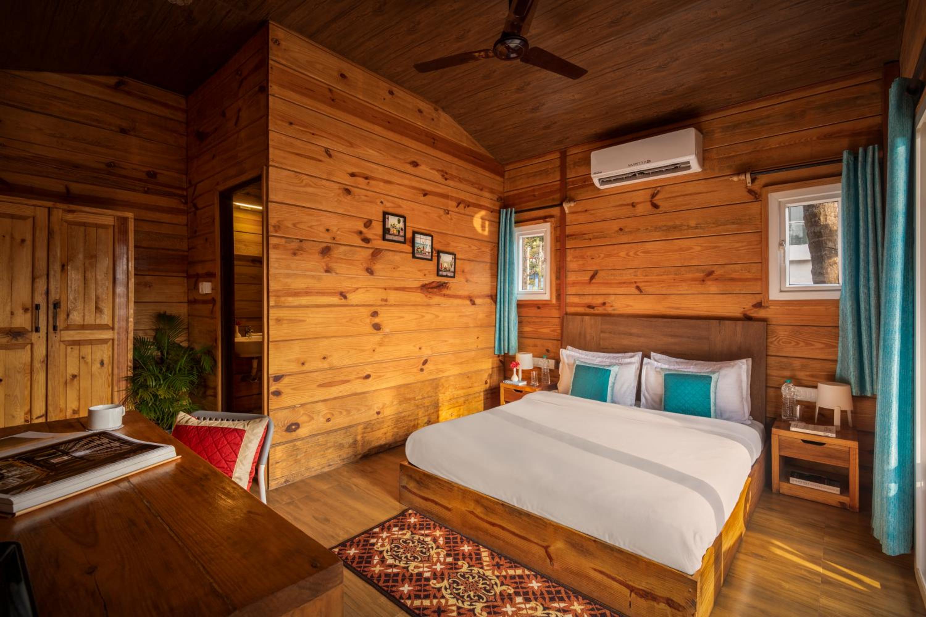 Mariners Bay Beach Resort