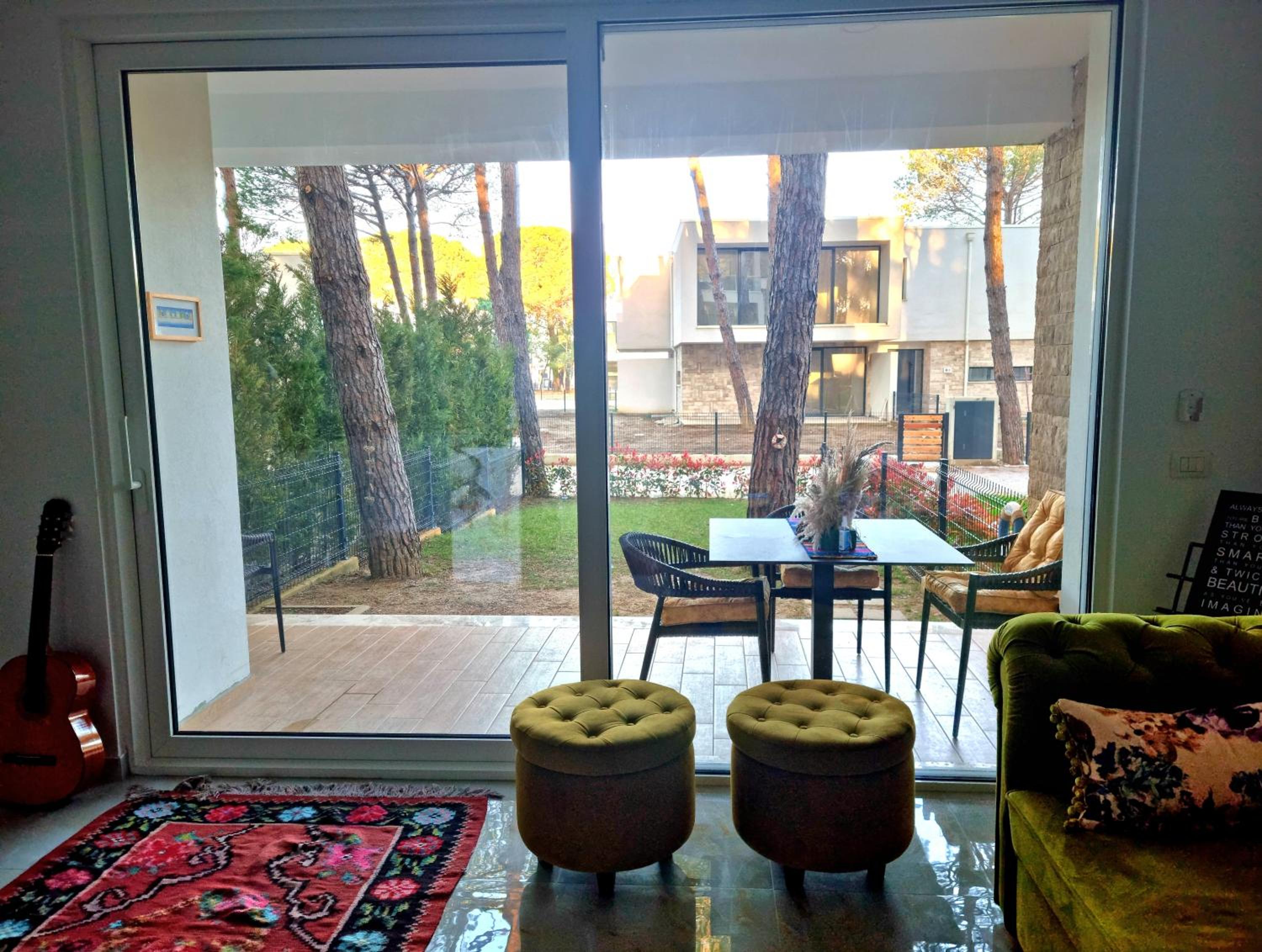 San Pietro Garden Apartment, Lalëz,