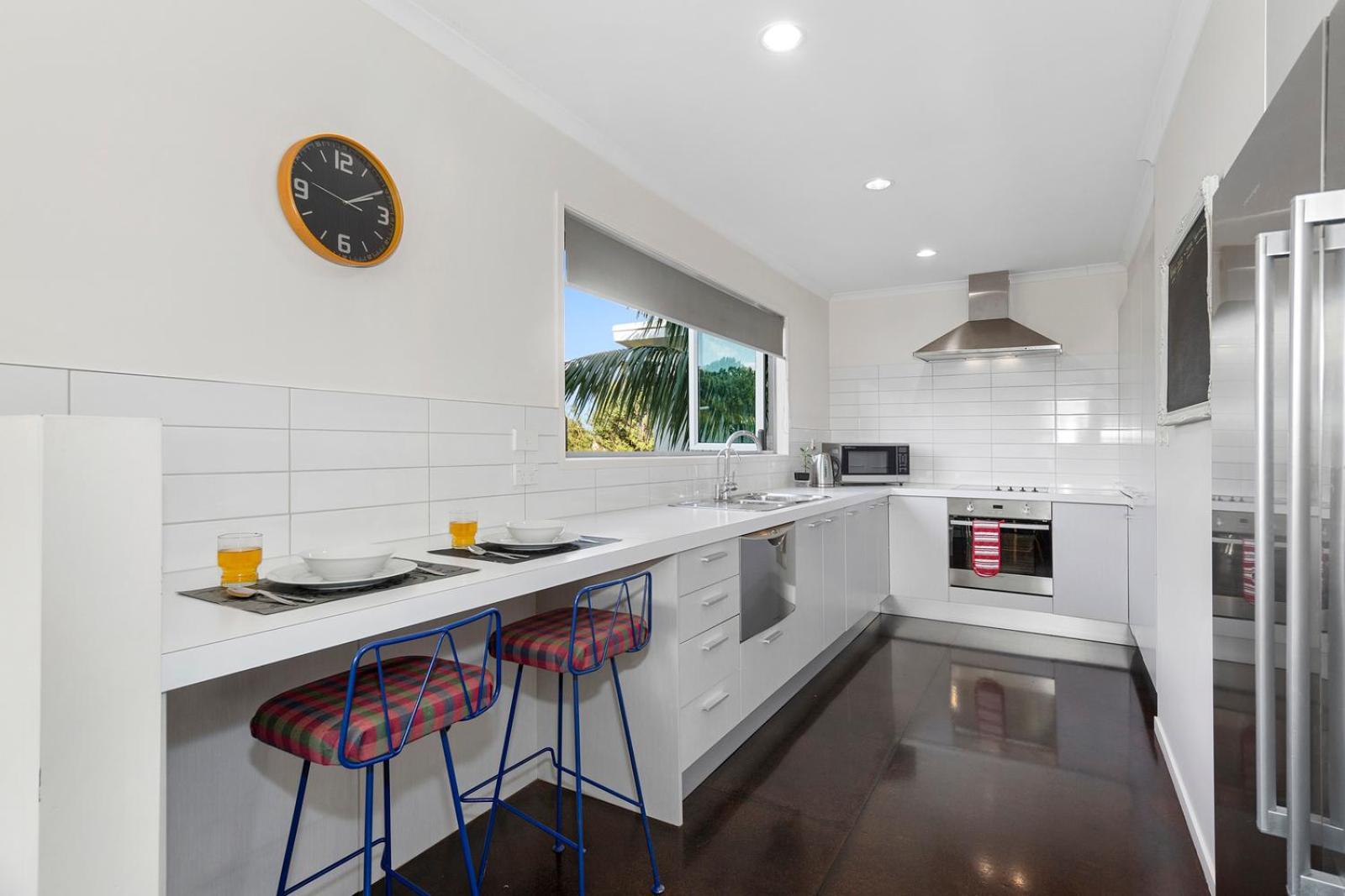 The Nautical Bach - Mangawhai Heads Holiday Home view 4