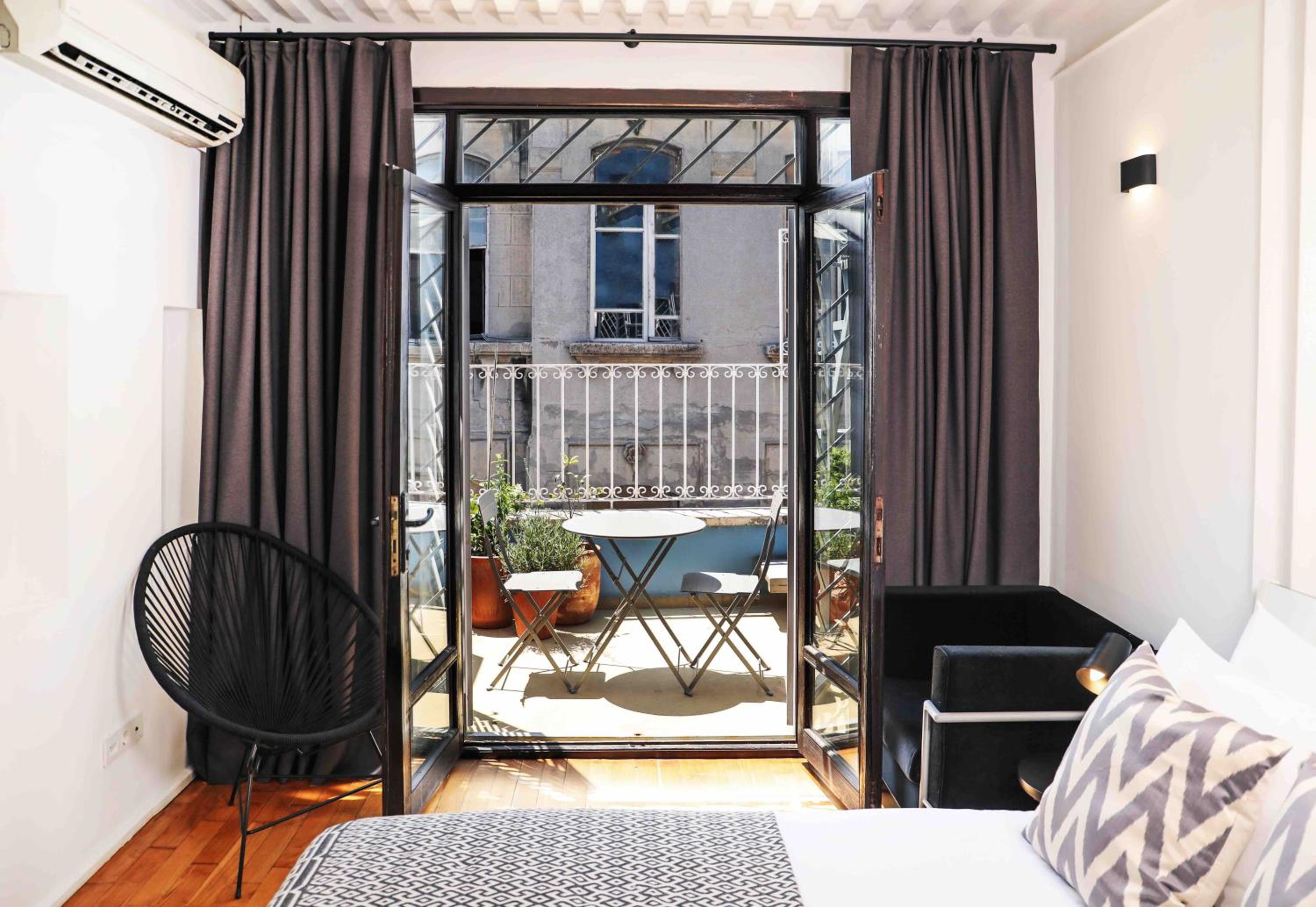 BLUE PERA HOUSE