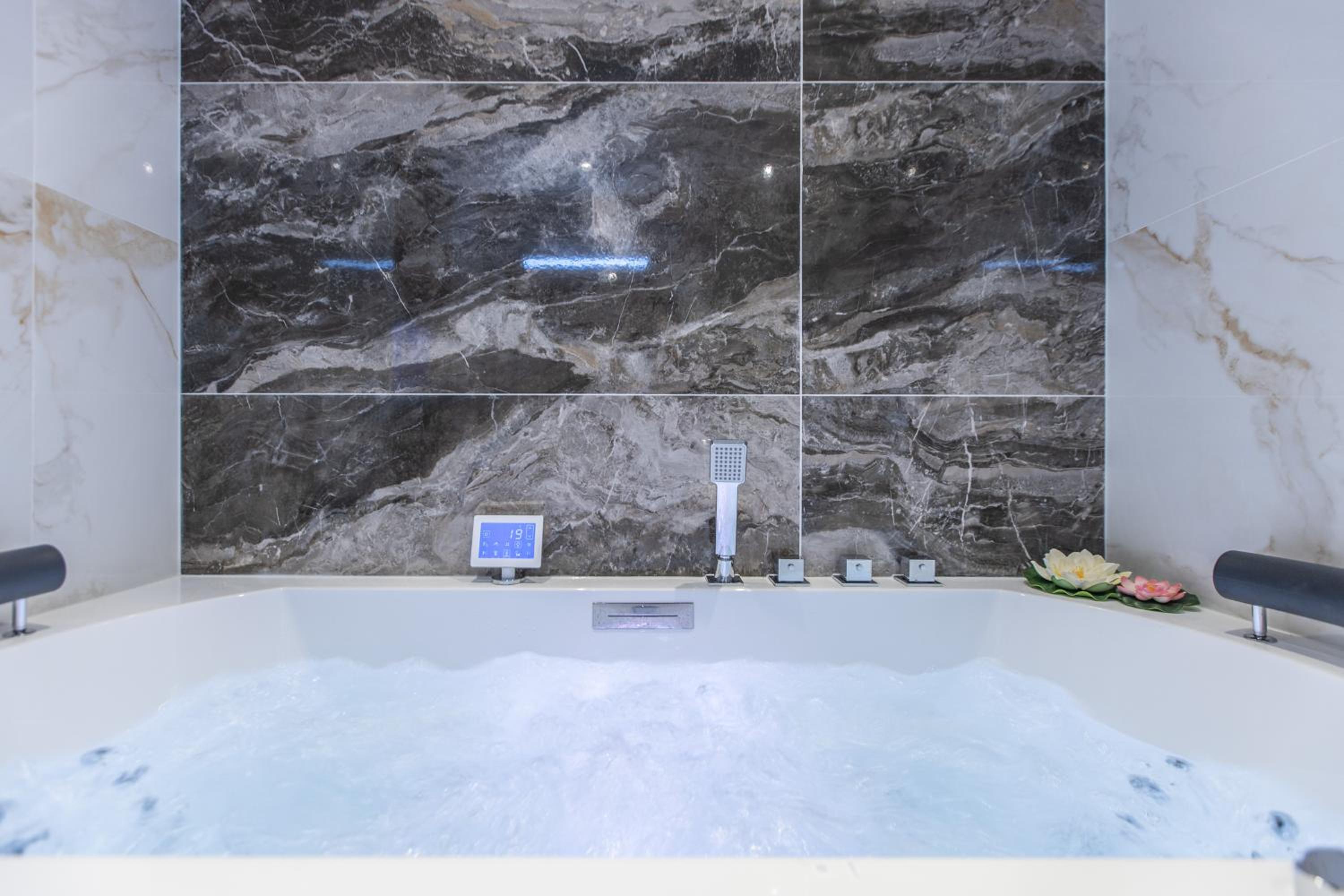 Résidence Topaze - Central - Luxurious - 50m Croisette Palais - LRA CANNES photo 2