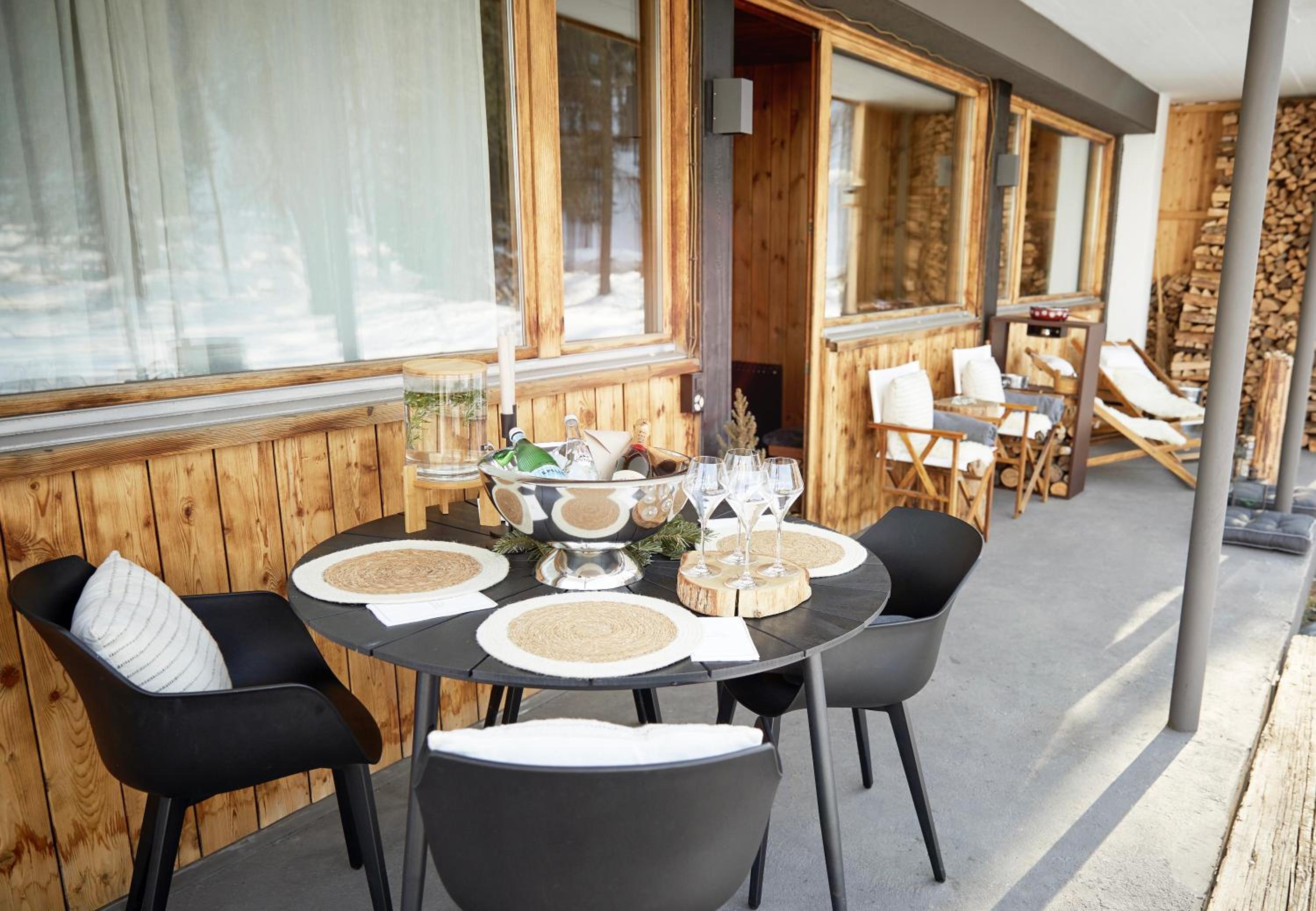 Chalet Horn Trailside Retreat