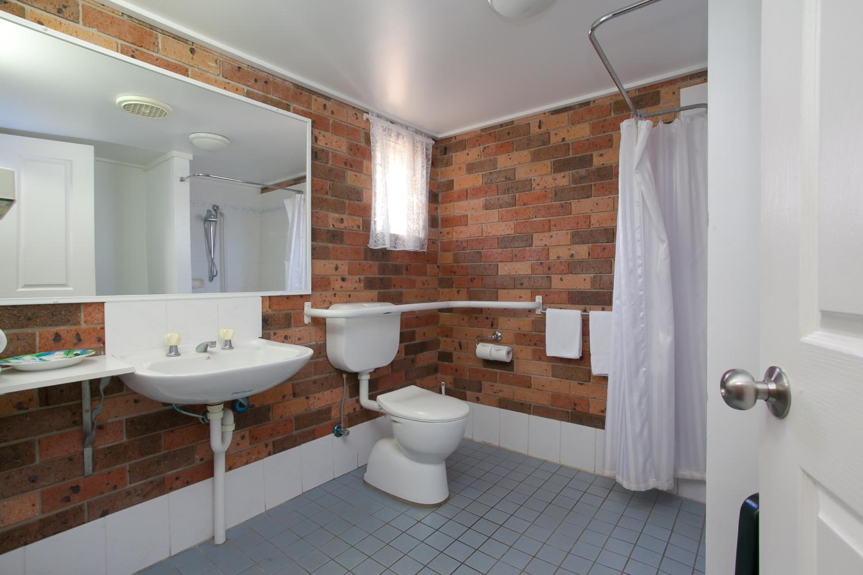 Cardiff Motor Inn