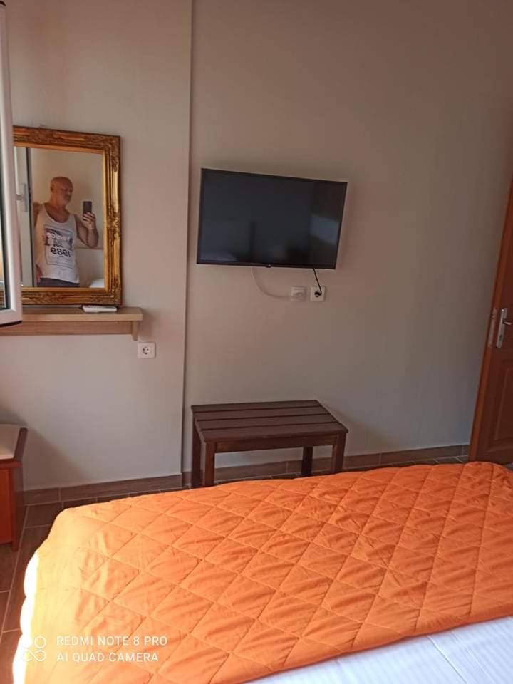 Takis & Eirini Family Apartments view 3