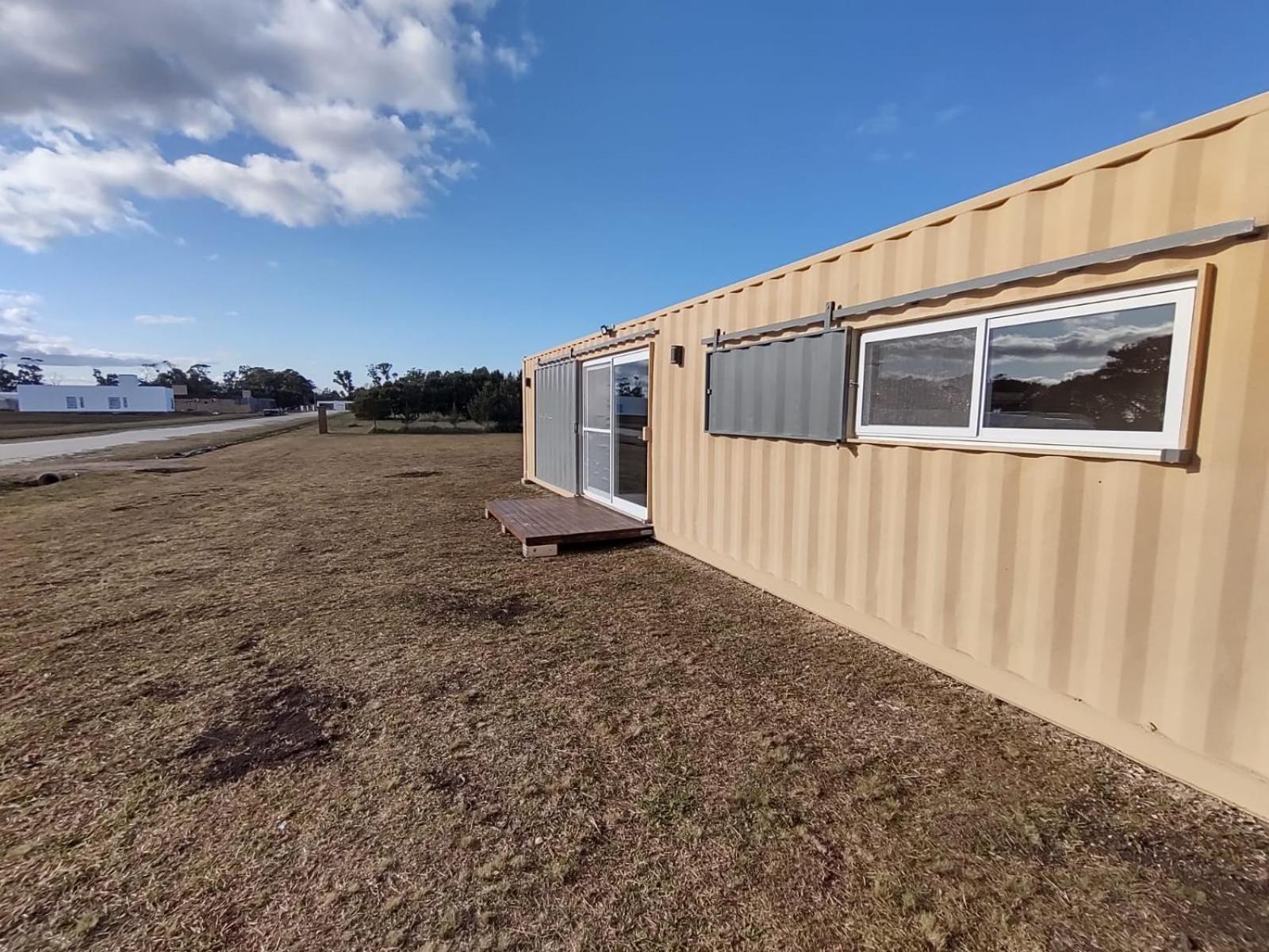 Casas Containers - Barrio Los Teros con pileta compartida - Santa Clara del Mar