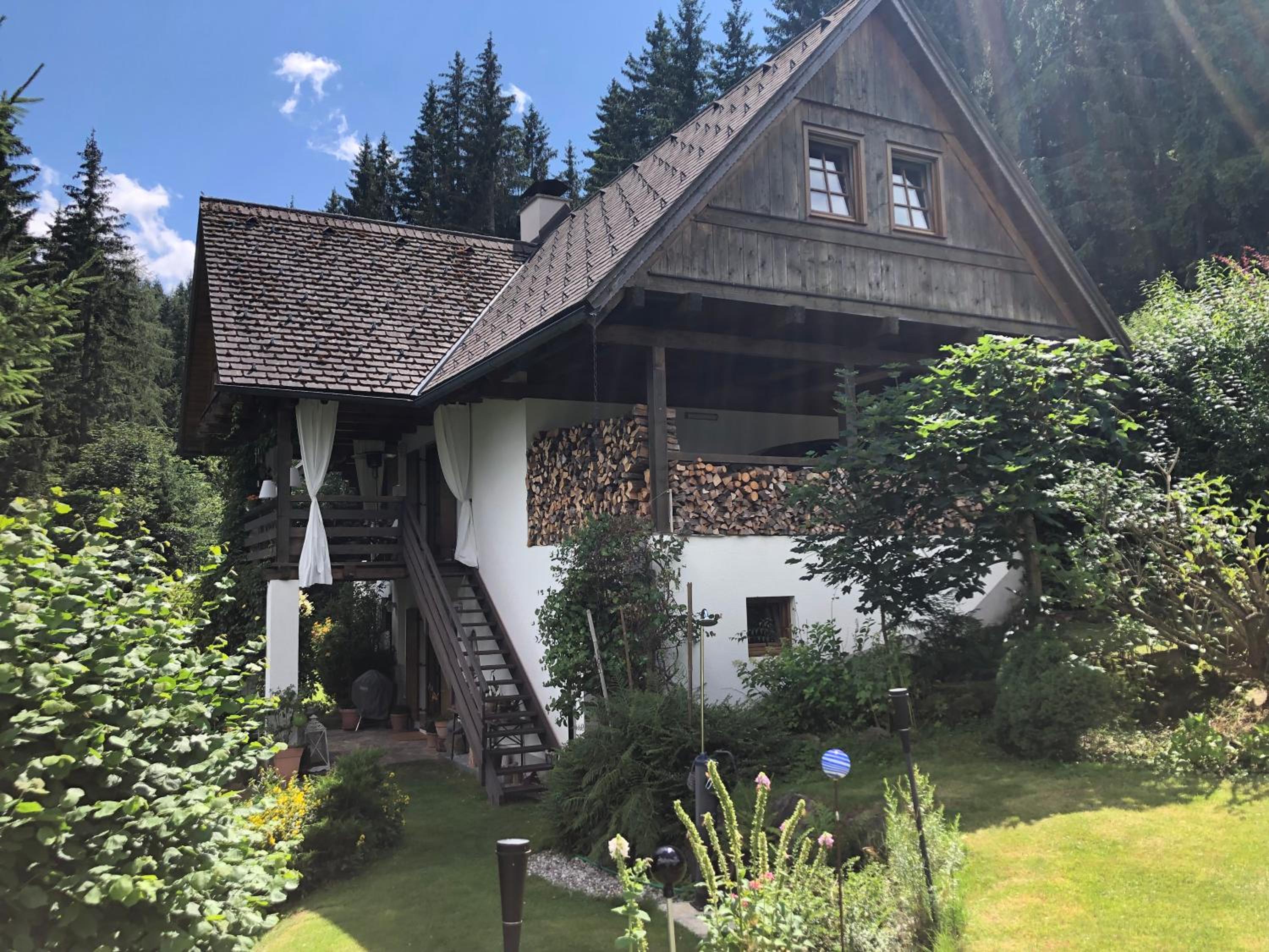Charmantes Bauernhaus in erhöhter Aussichtslage view 2