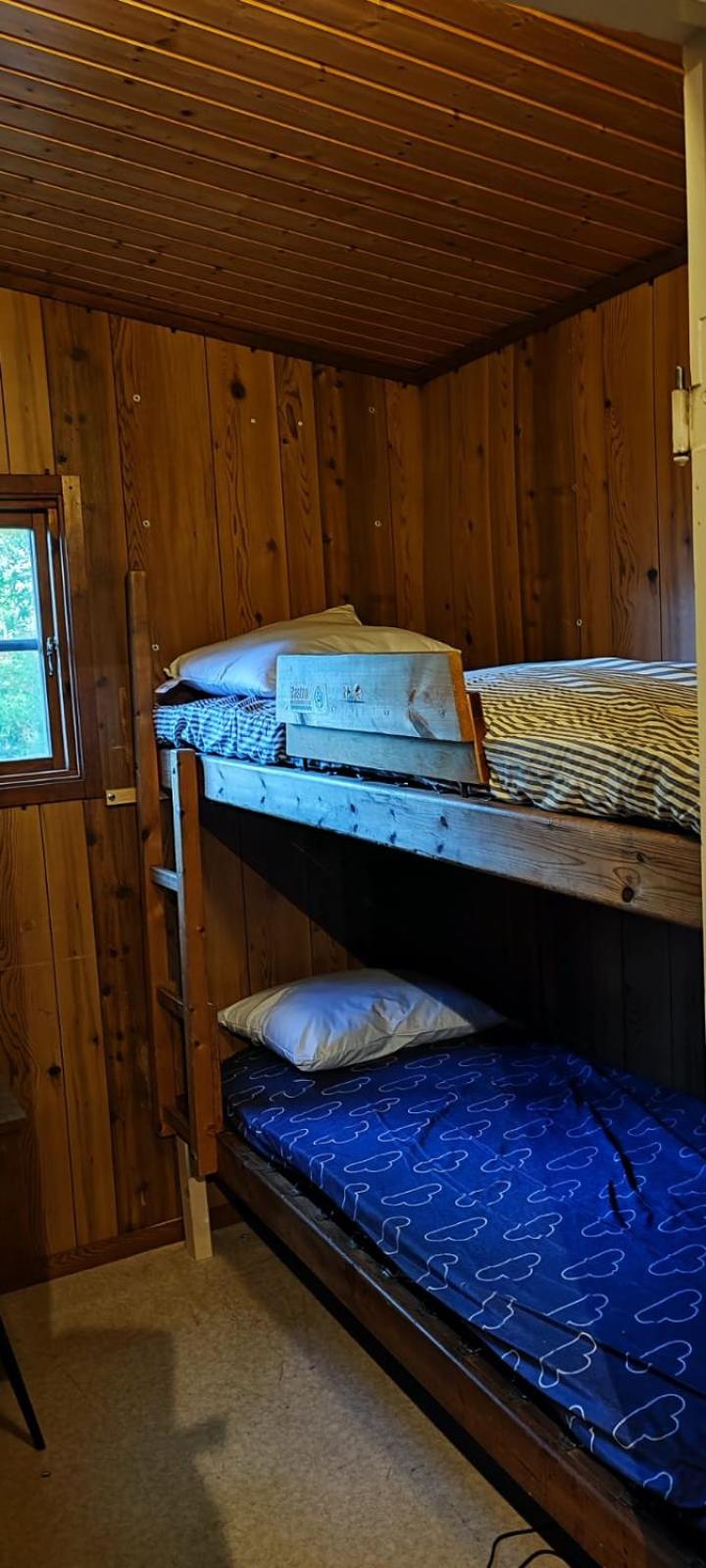 Mysig stuga med närhet till stränder och nöjen view 4