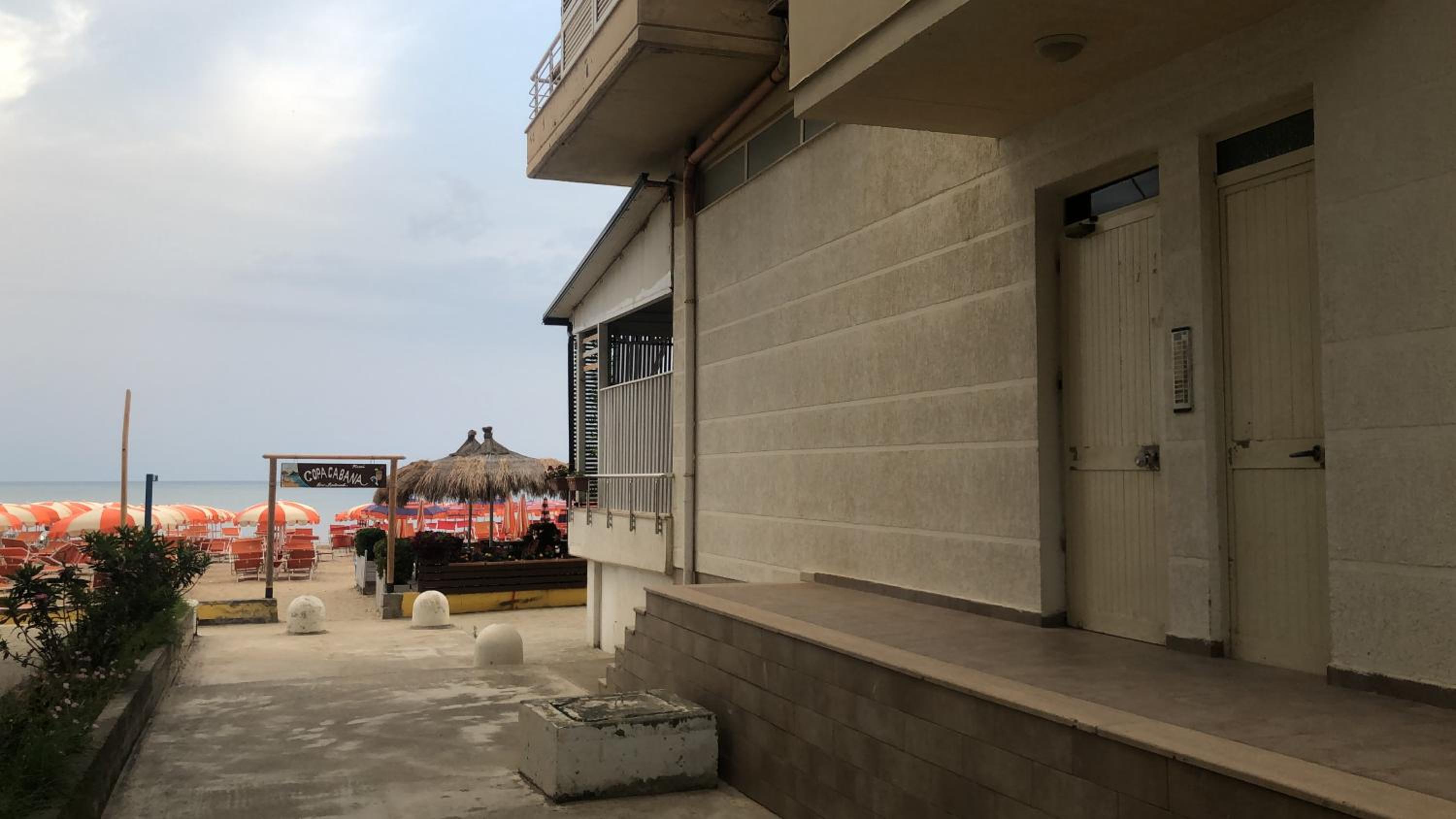 Sun & Sea Apartment