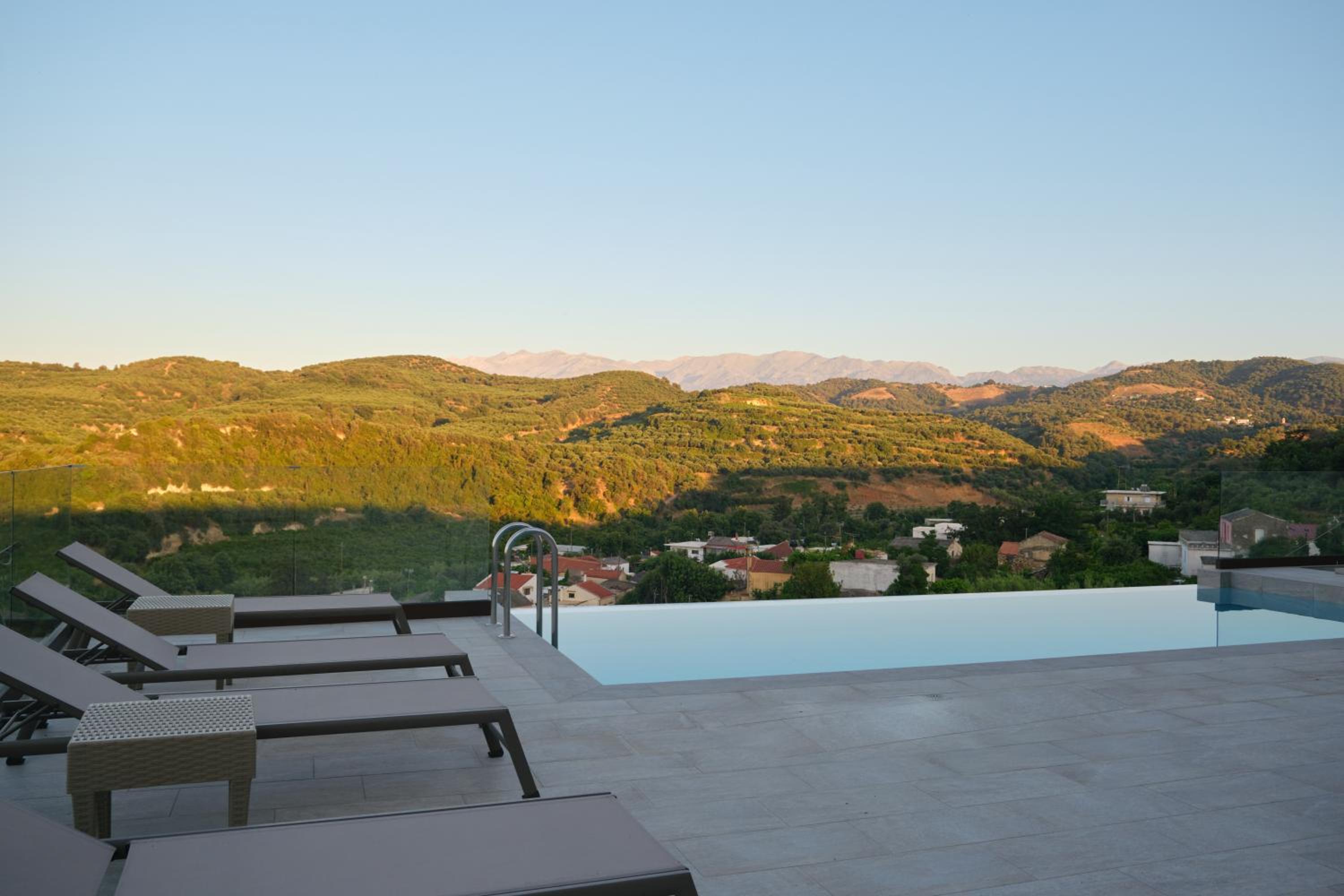 Villa Olive Valley view 5