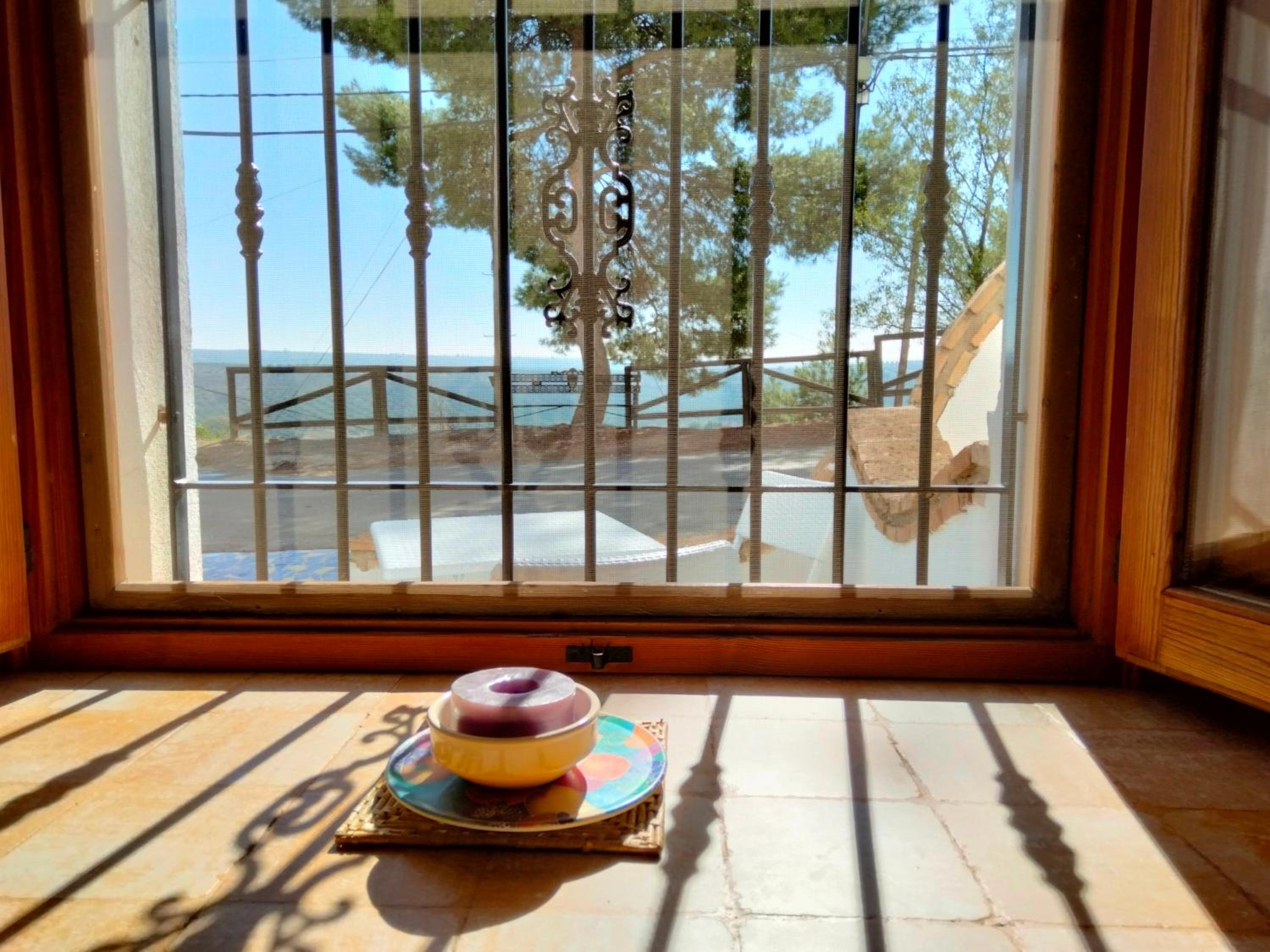 Casa Cueva Salamandra con chimenea y piscina compartida view 4