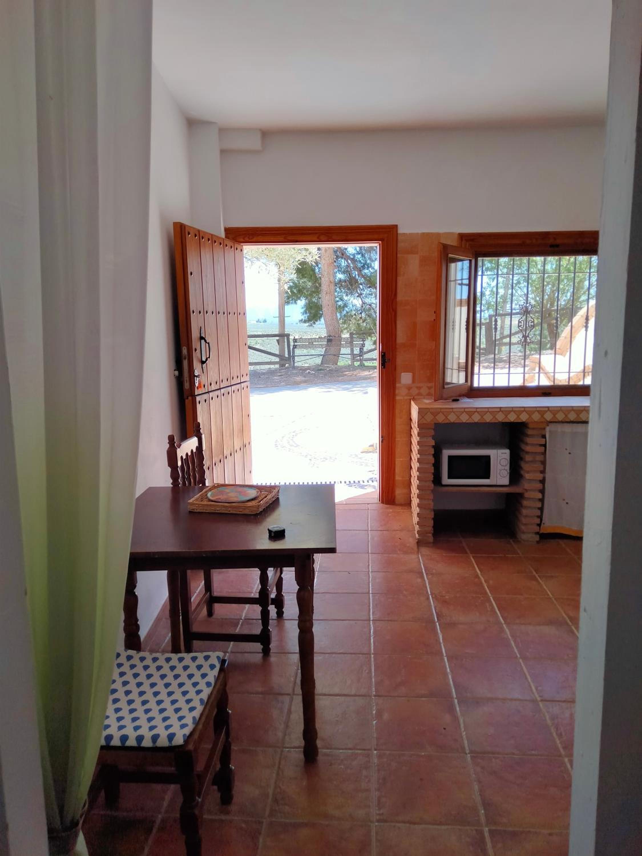 Casa Cueva Salamandra con chimenea y piscina compartida view 5