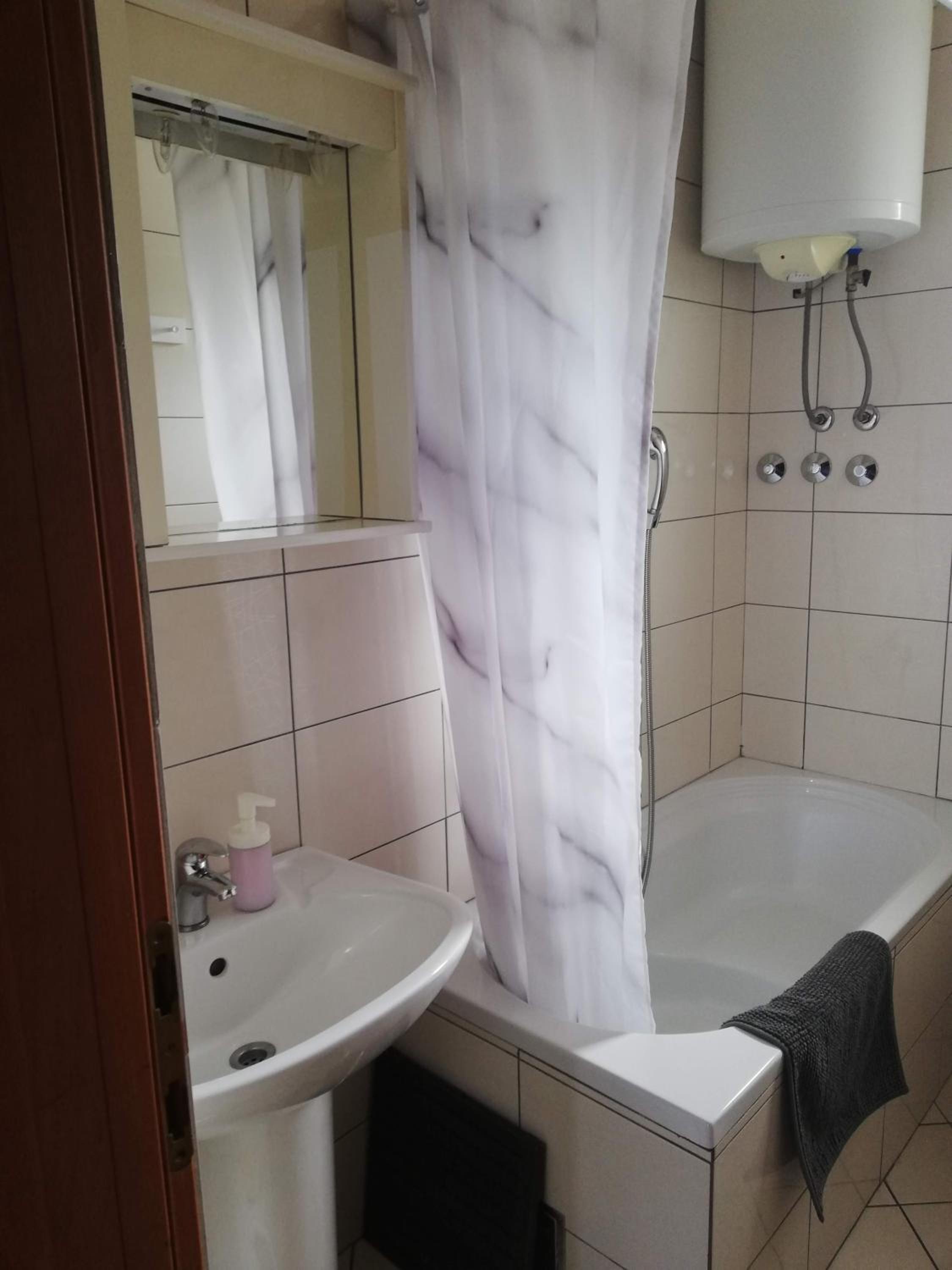 Photo 38