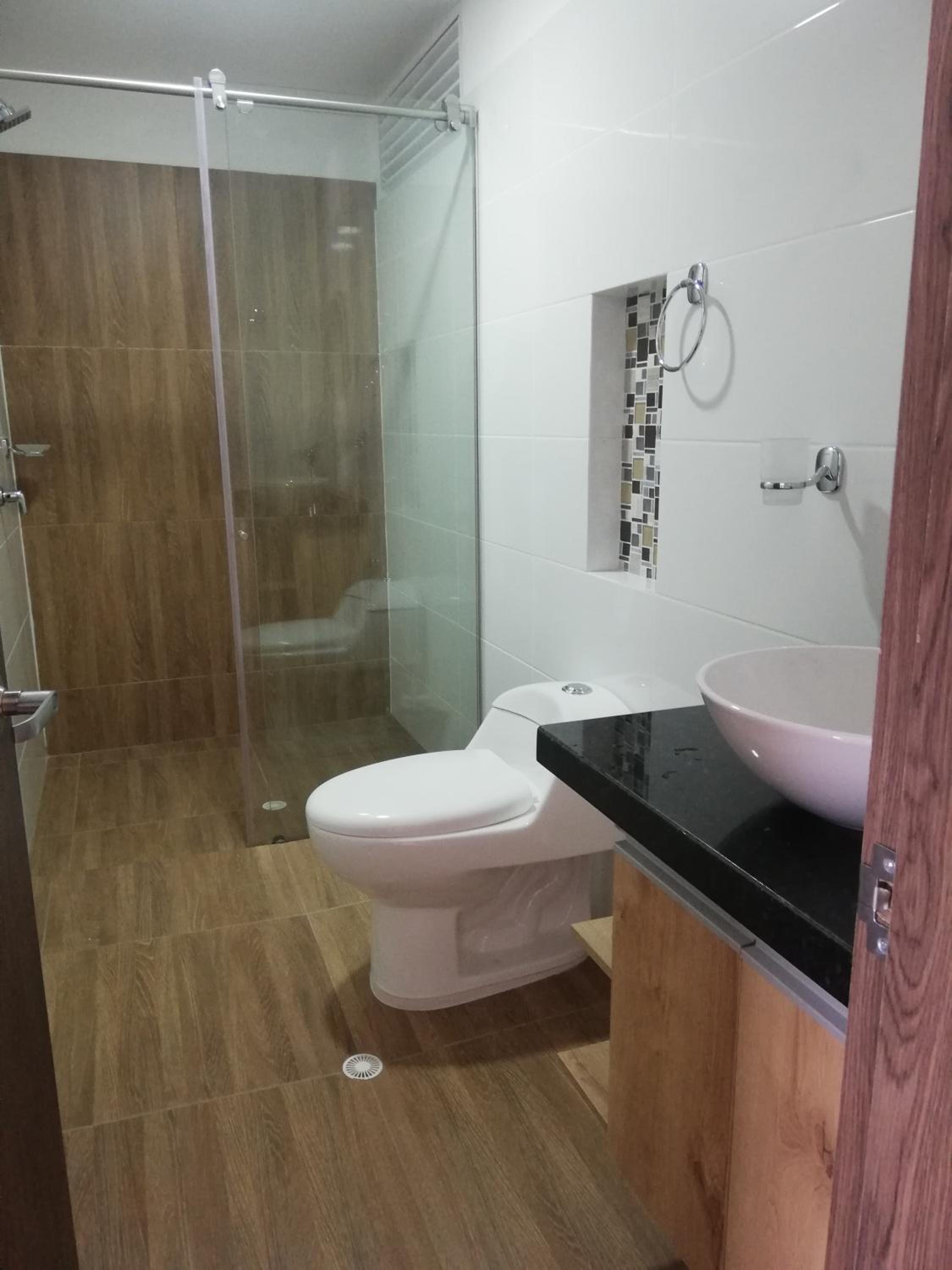 Hermoso apartamento nuevo con estacionamiento gratuito view 5