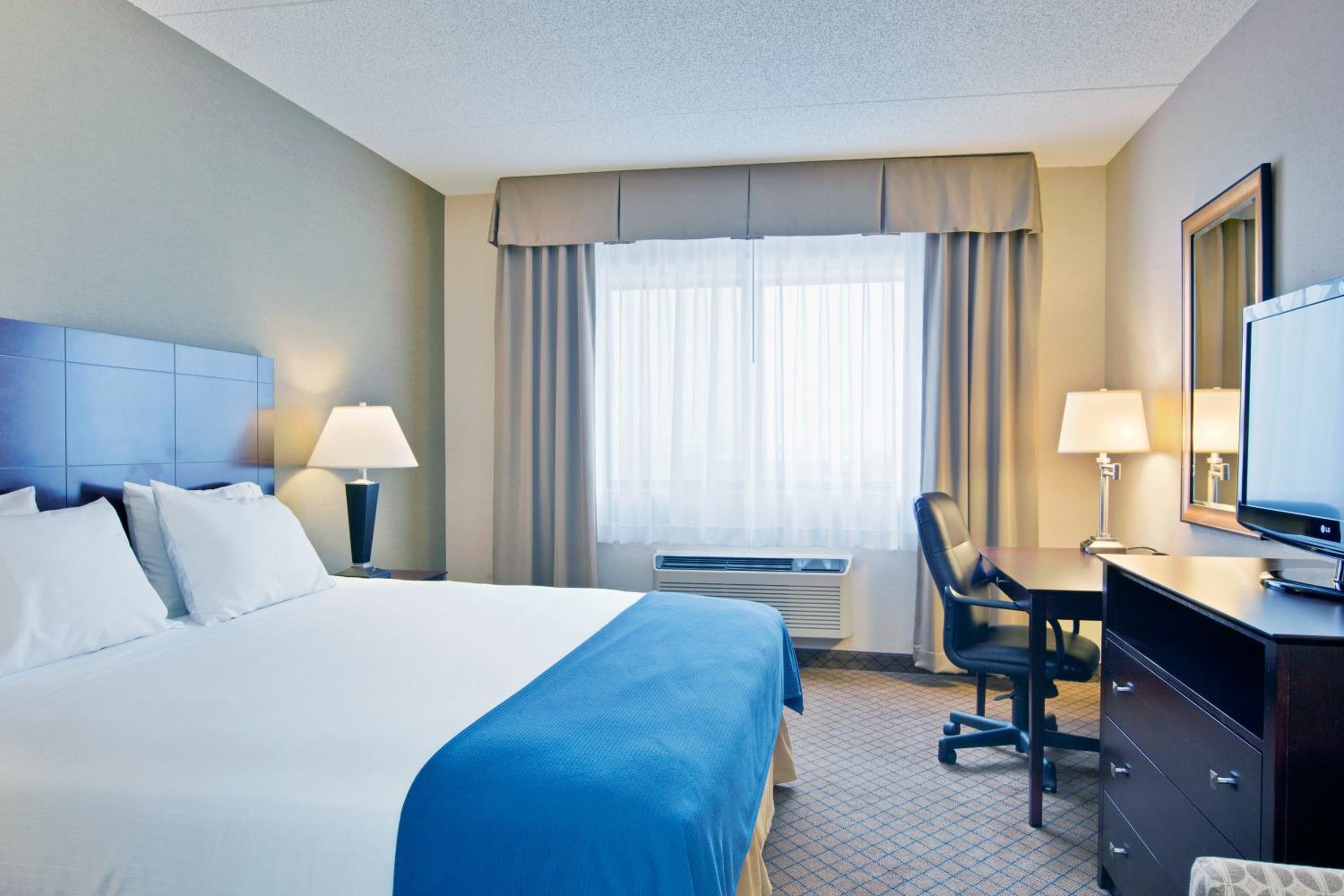 Holiday Inn Express Sault Ste Marie, an IHG Hotel - Property Image 4