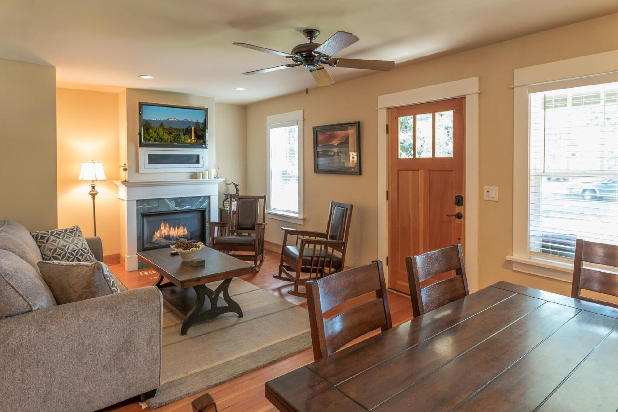 Columbia Cottage view 5