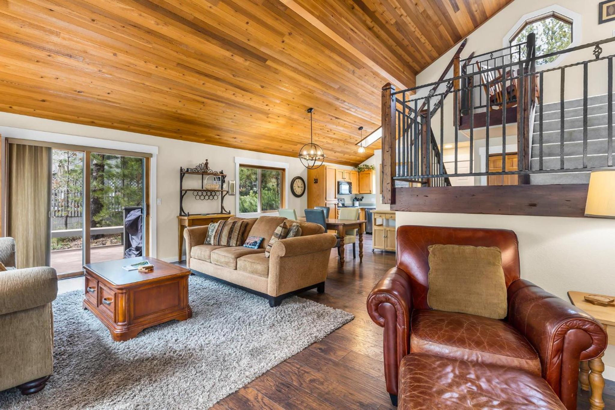 Sunriver Red Fir Retreat view 5