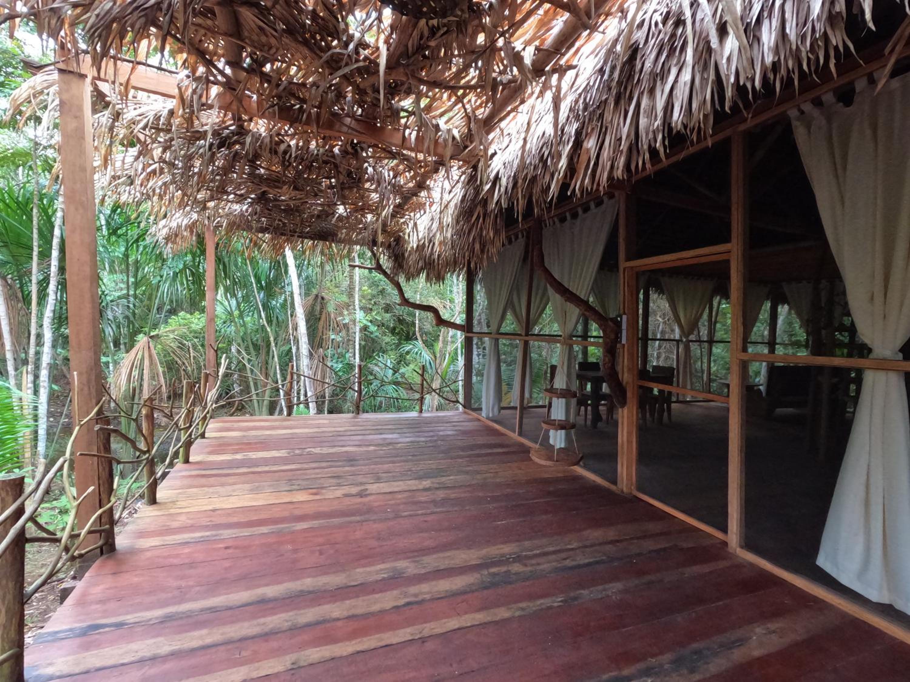 Enchanting Jungle Villa — UMARI view 3