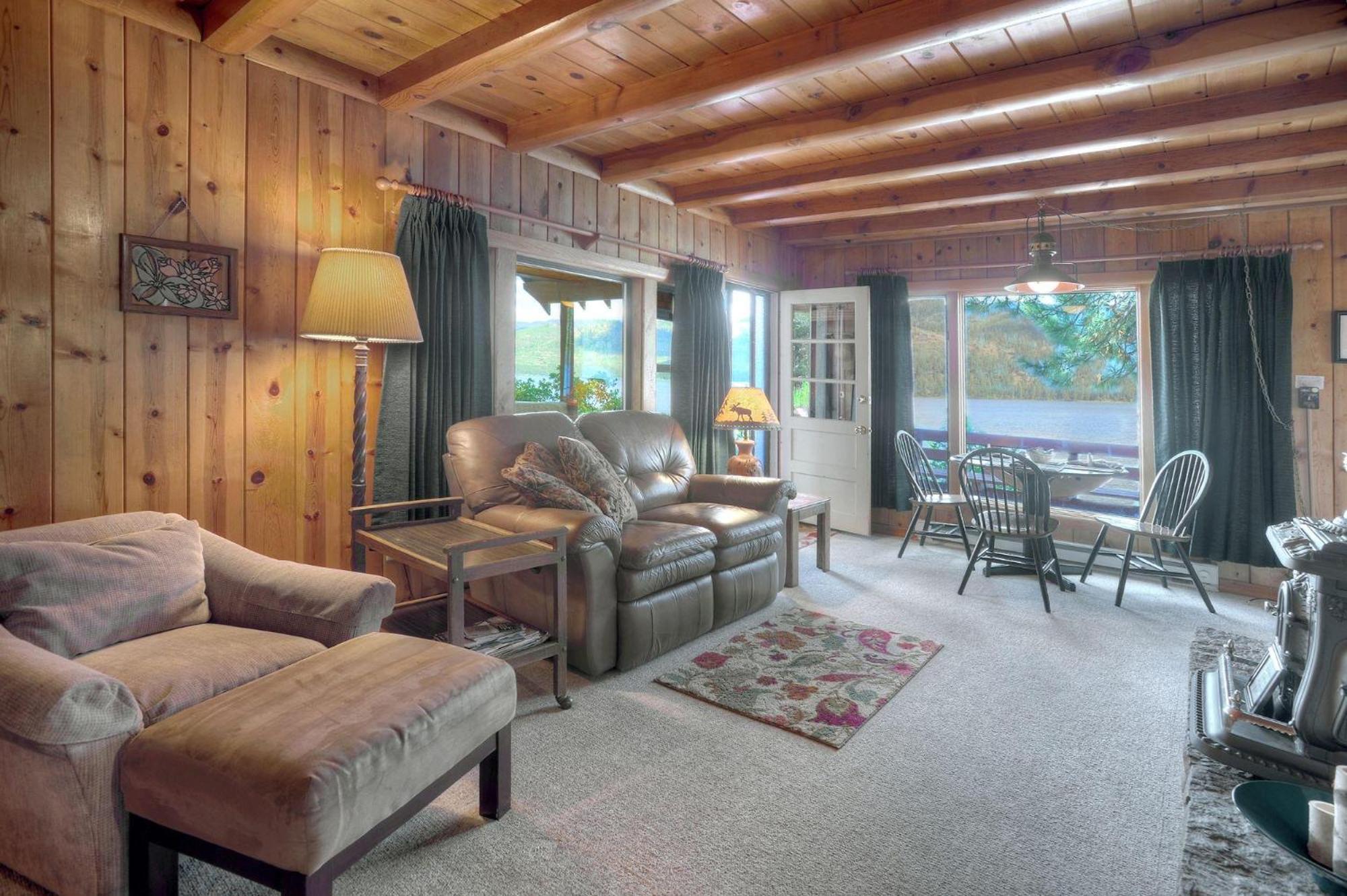Waters Edge Cabin on Vallecito Lake in Bayfield CO view 4