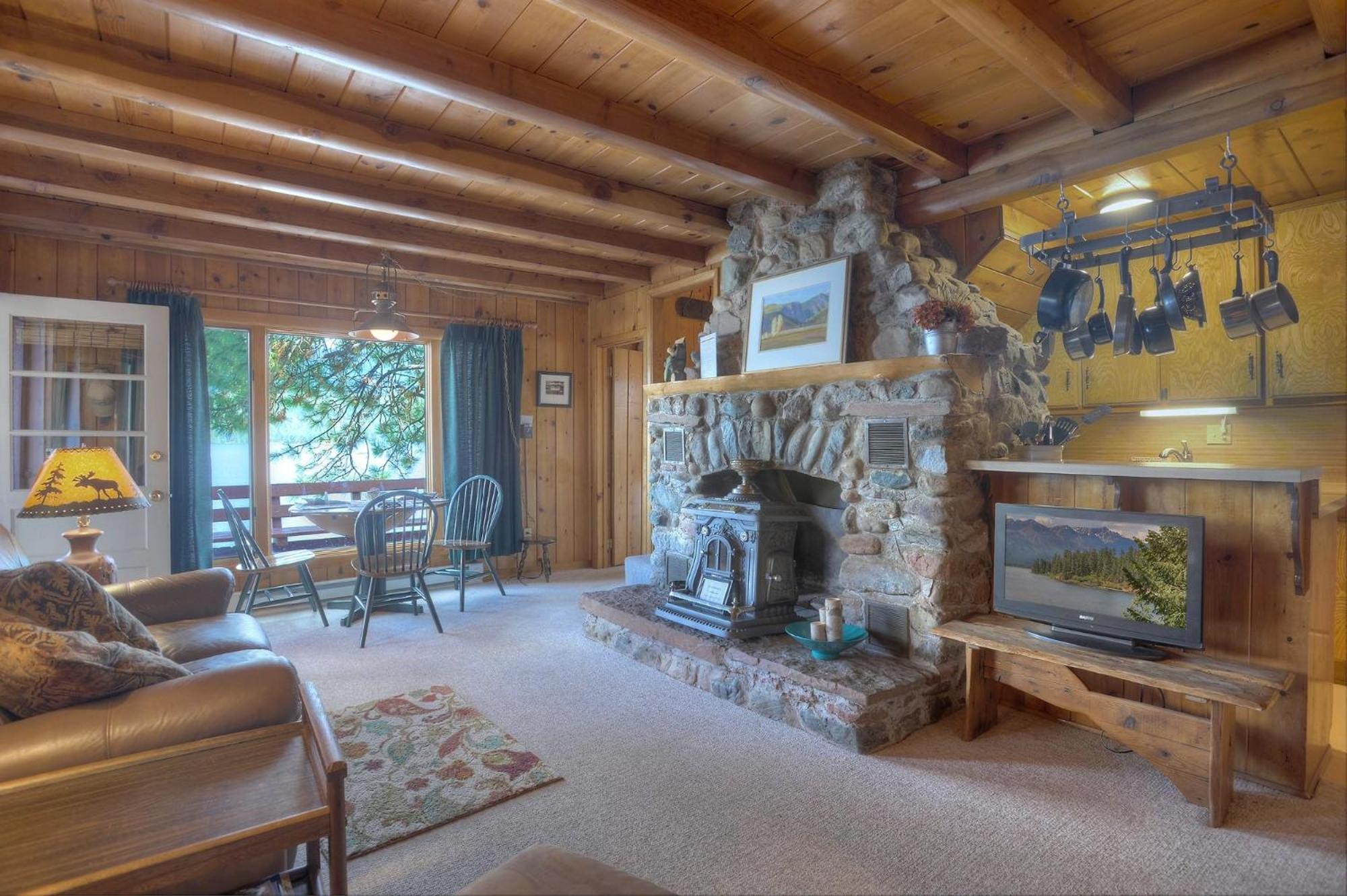 Waters Edge Cabin on Vallecito Lake in Bayfield CO view 5