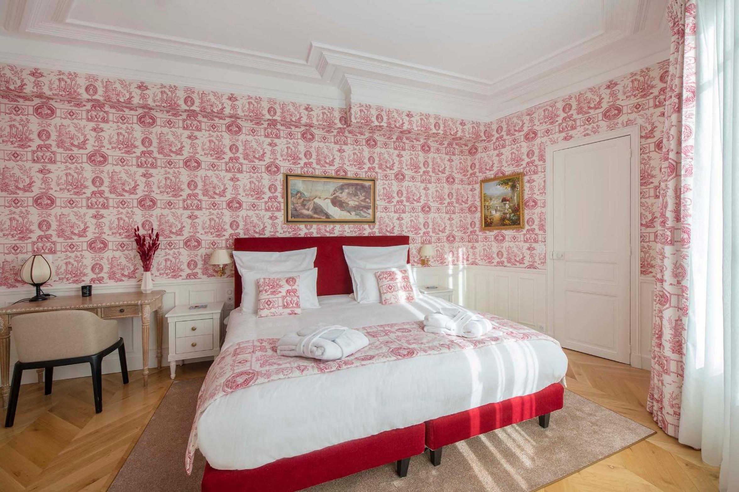 LE BEAU MARAIS - Luxury Apartments, AIR COND, LIFT