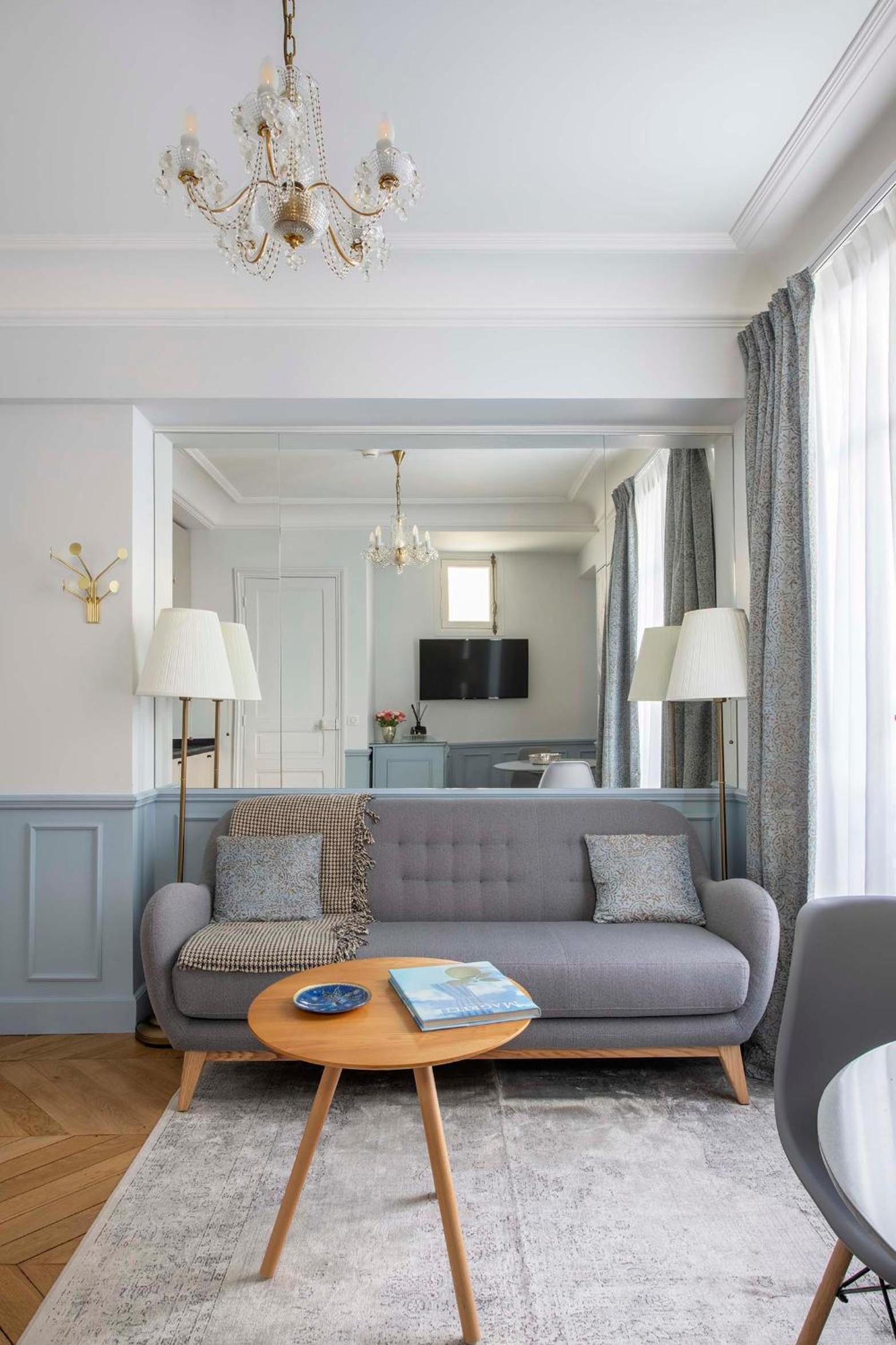 LE BEAU MARAIS - Luxury Apartments, AIR COND, LIFT