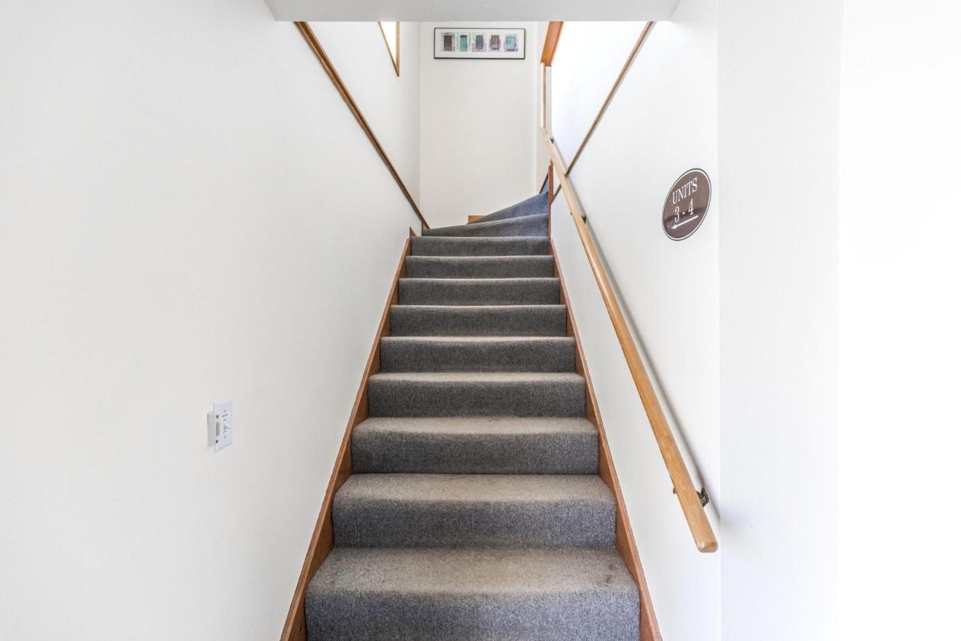 225 6th Avenue Unit 3 view 4