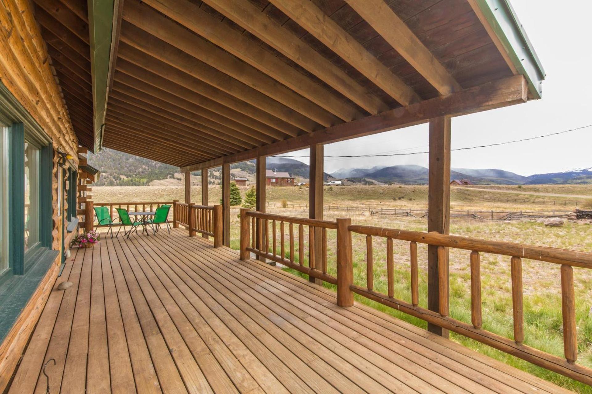 Charming Starlight Cabin view 2