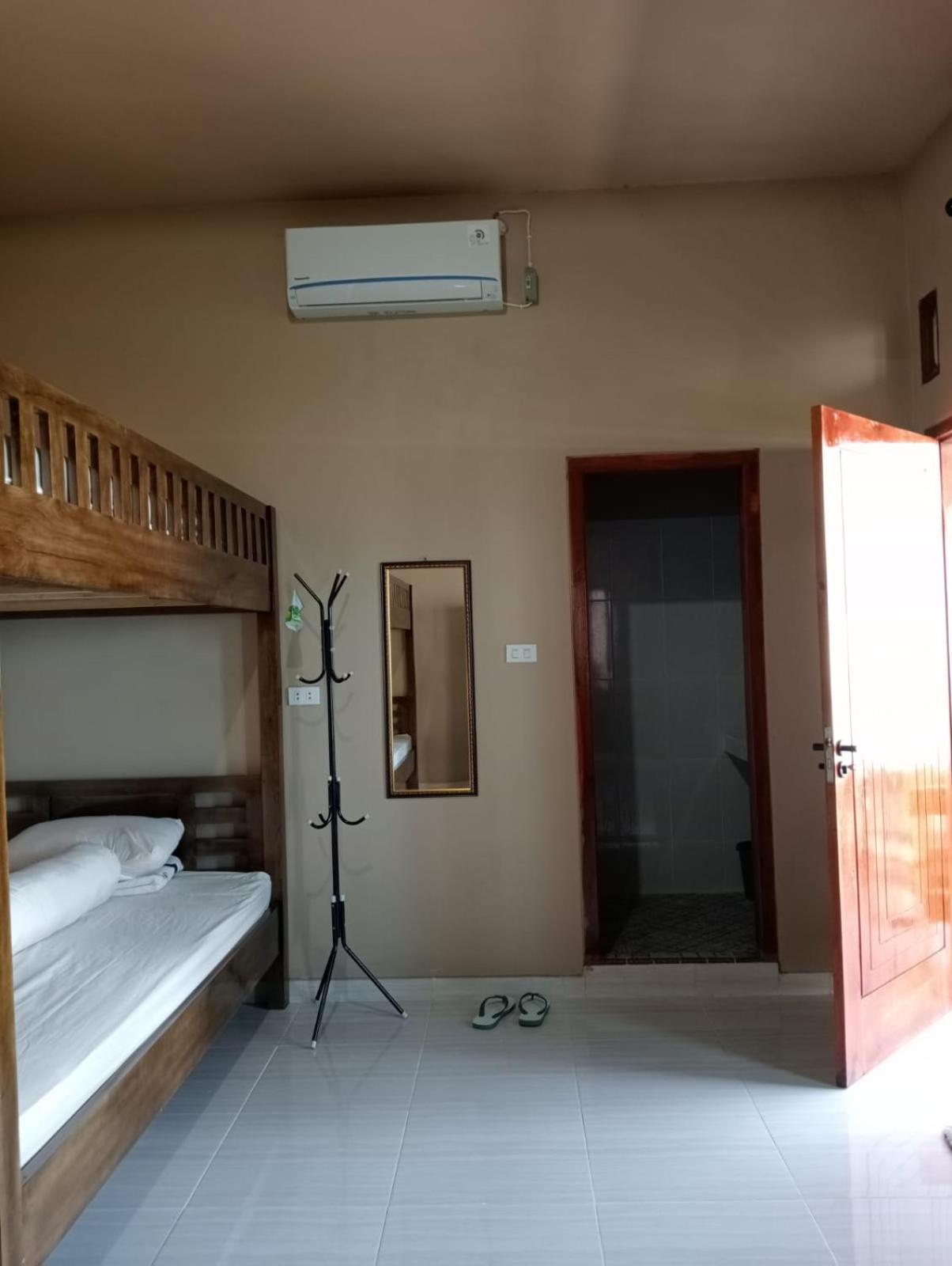 Sapu Nyapah Losmen Syariah Tanjung Setia, Biha - 22