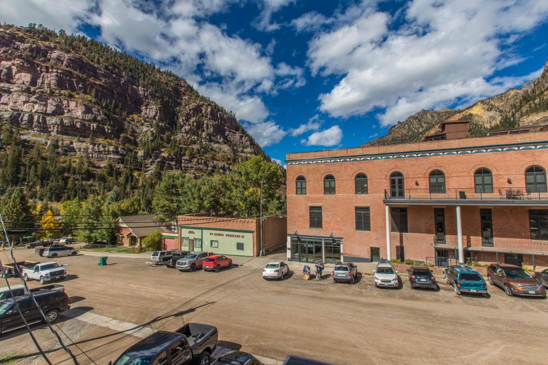 225 6th Avenue 4 view 3