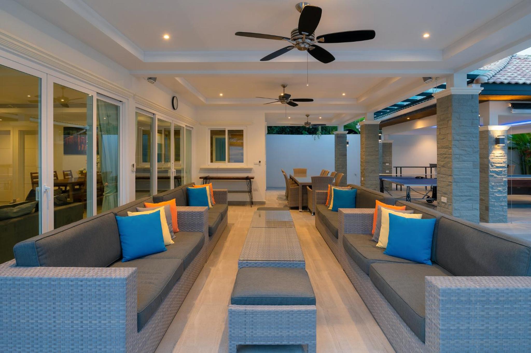lounge