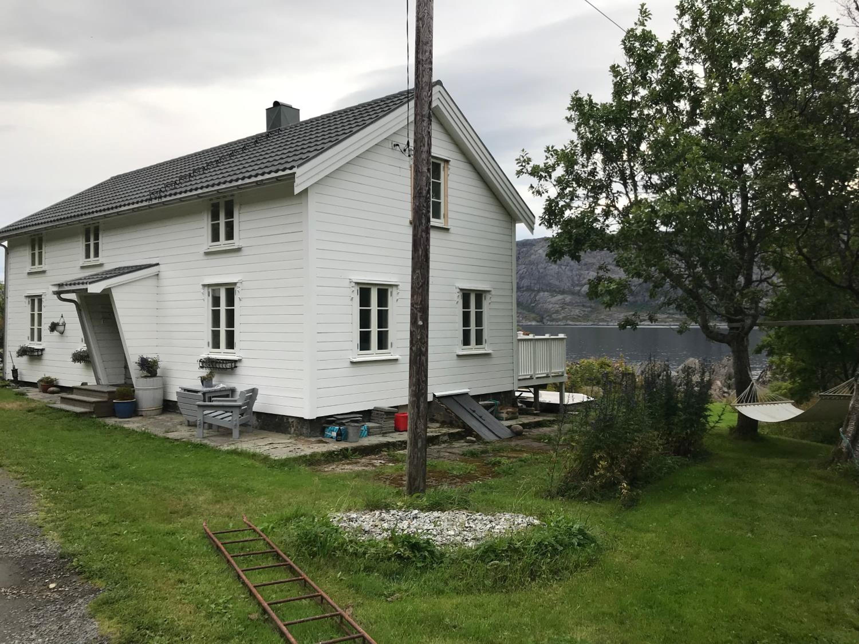 Hotel Vettingstua, beautiful house down by the sea. - Image 1