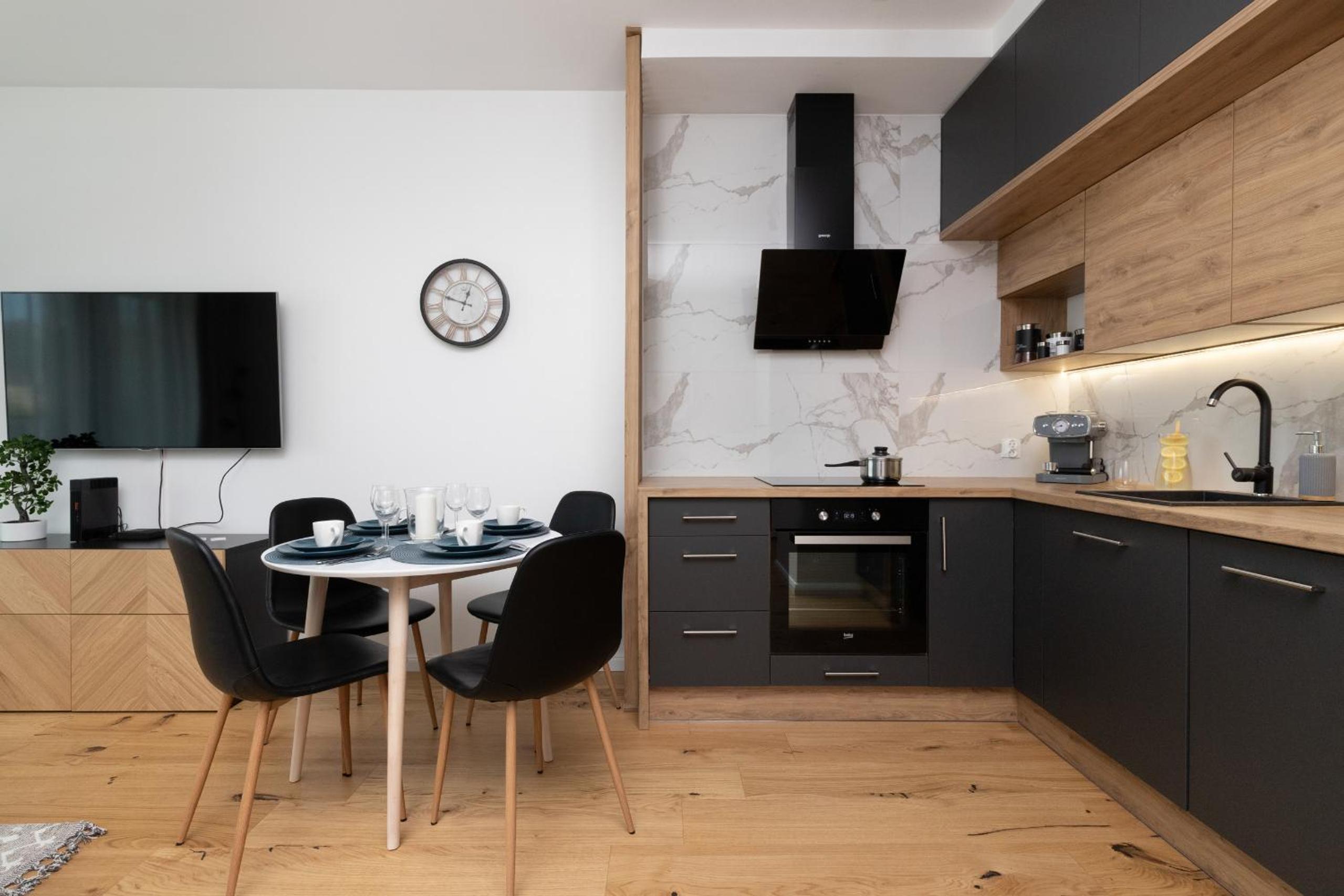 Apartament VESPA Beach Nearby by Renters view 4