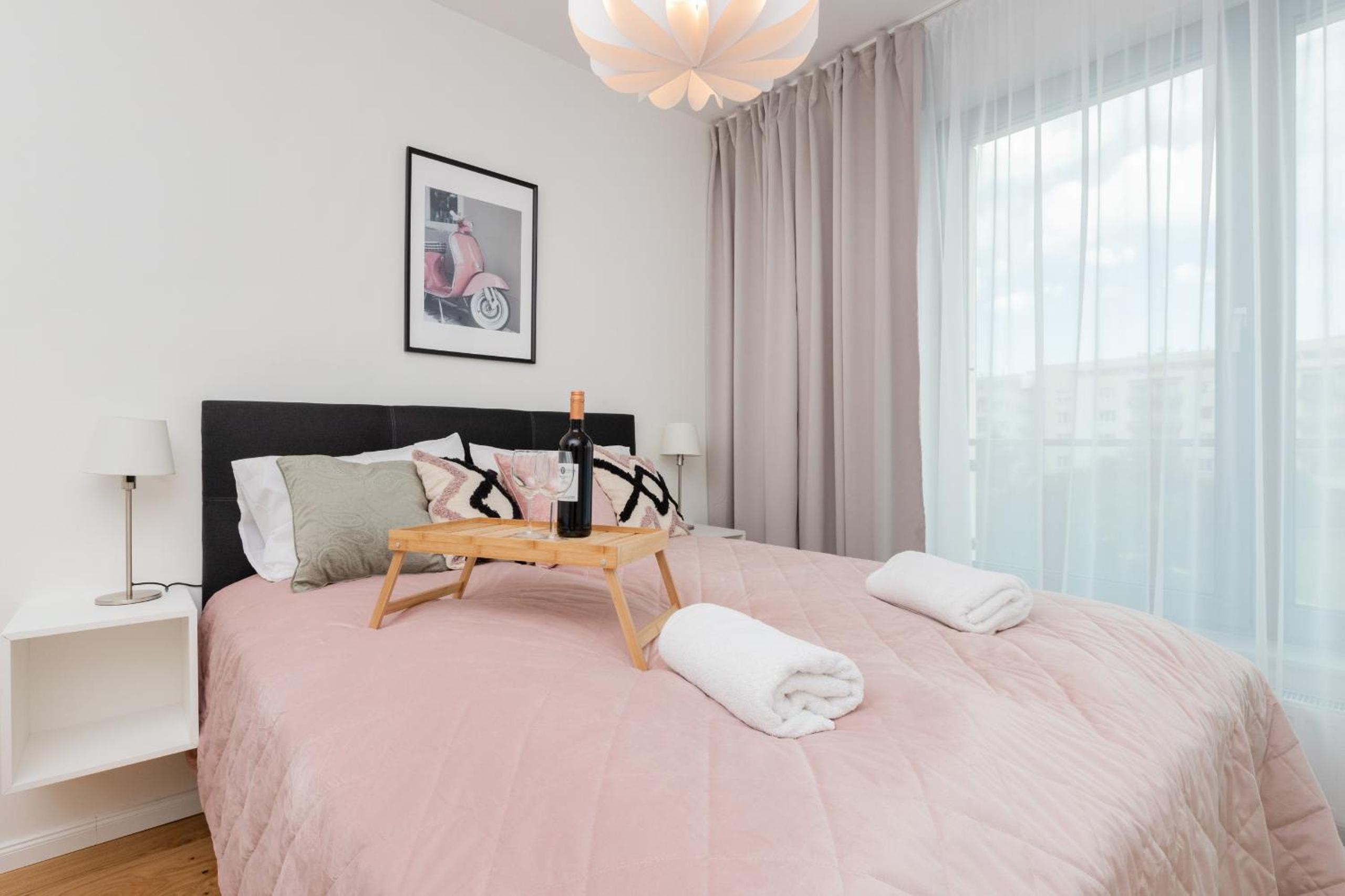 Apartament VESPA Beach Nearby by Renters view 3