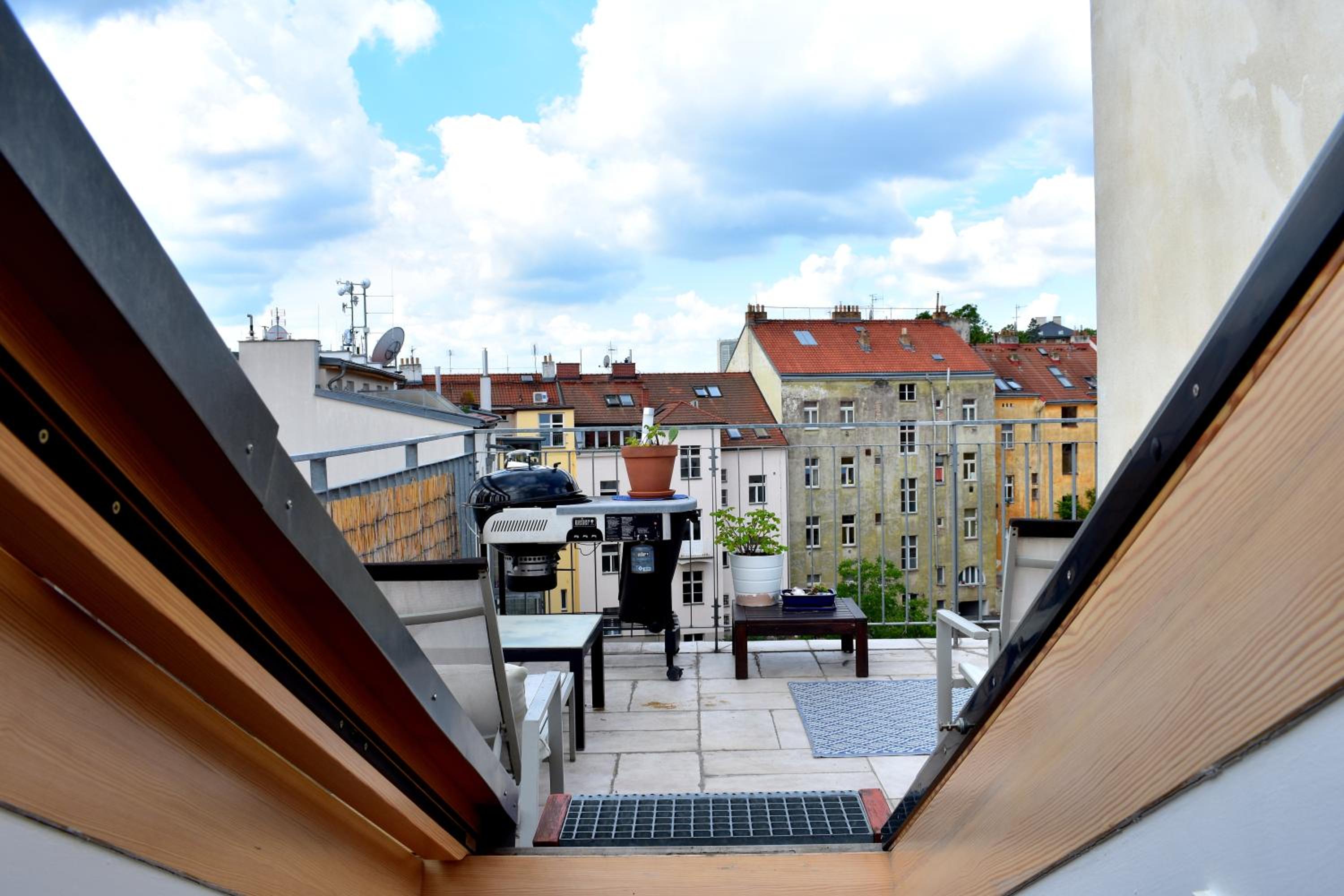 Lux Duplex rooftop loft with an amazing terrace & home cinema
